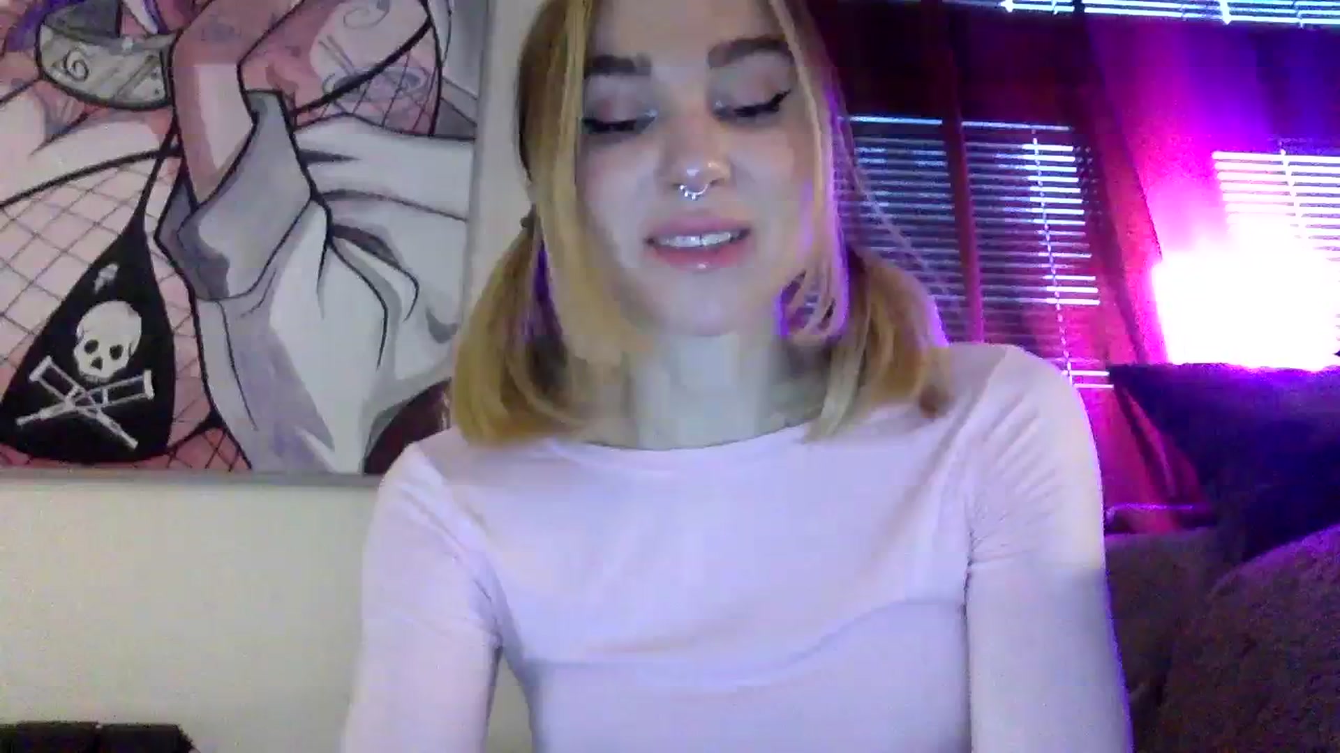 Gallery image thumbnail from EgoisticKitty's myfreecams stream on, 01/16/2024, 07:34 image 1 of 20