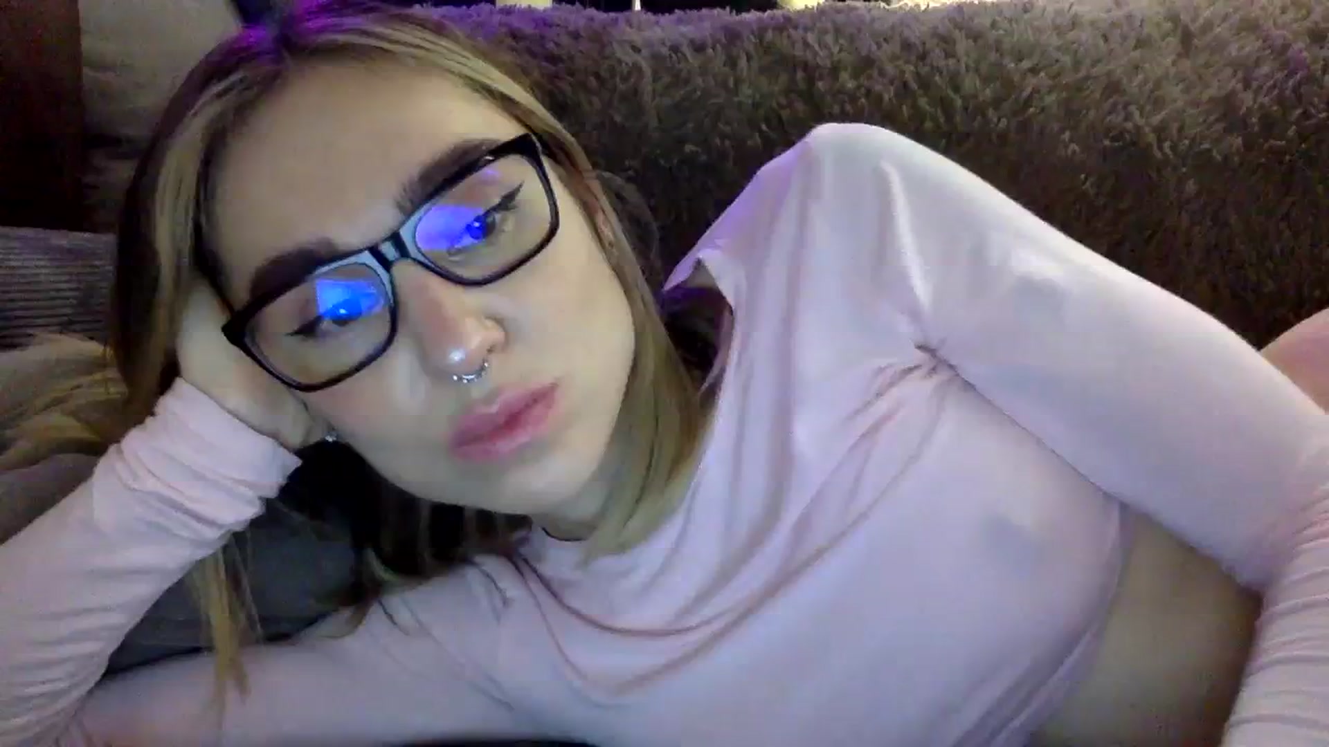 Gallery image thumbnail from EgoisticKitty's myfreecams stream on, 01/17/2024, 13:09 image 11 of 20
