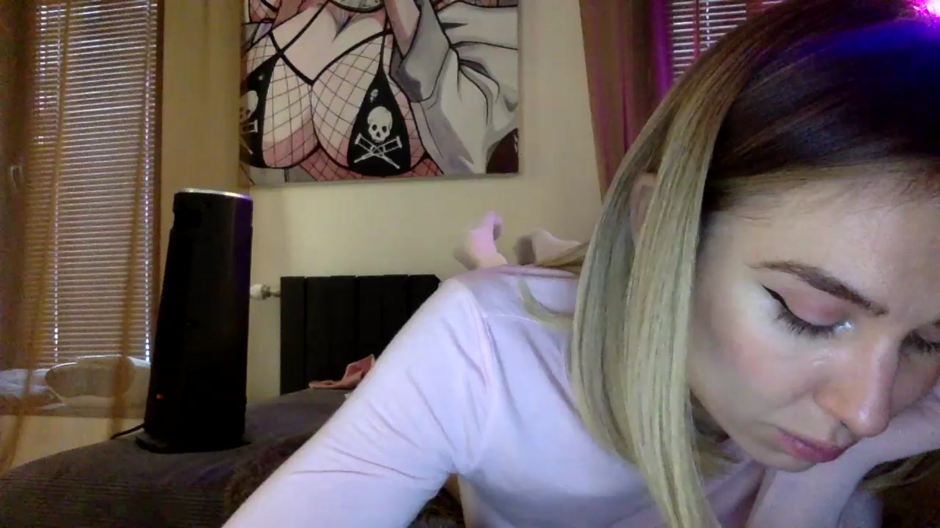Gallery image thumbnail from EgoisticKitty's myfreecams stream on, 01/18/2024, 09:44 image 9 of 20