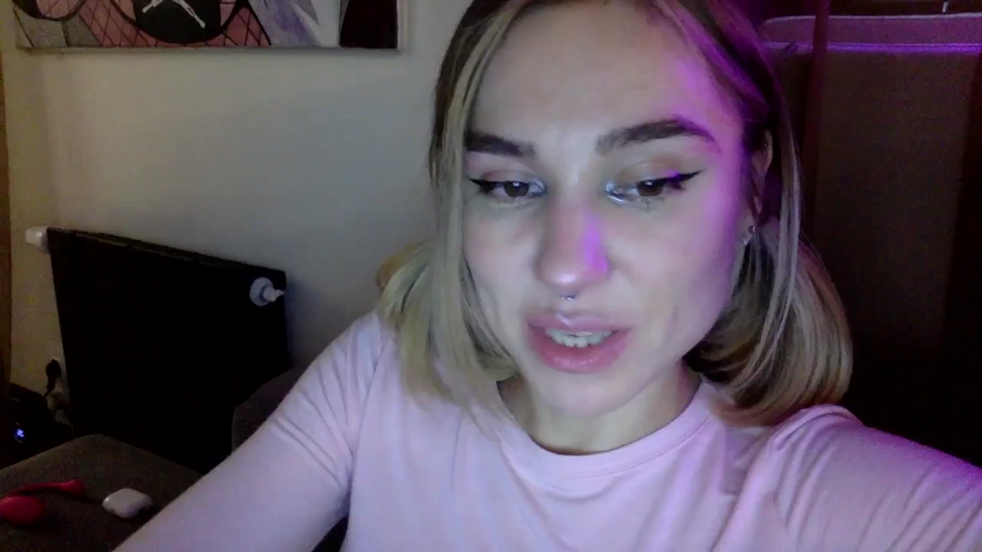 Gallery image thumbnail from EgoisticKitty's myfreecams stream on, 01/18/2024, 12:32 image 19 of 20