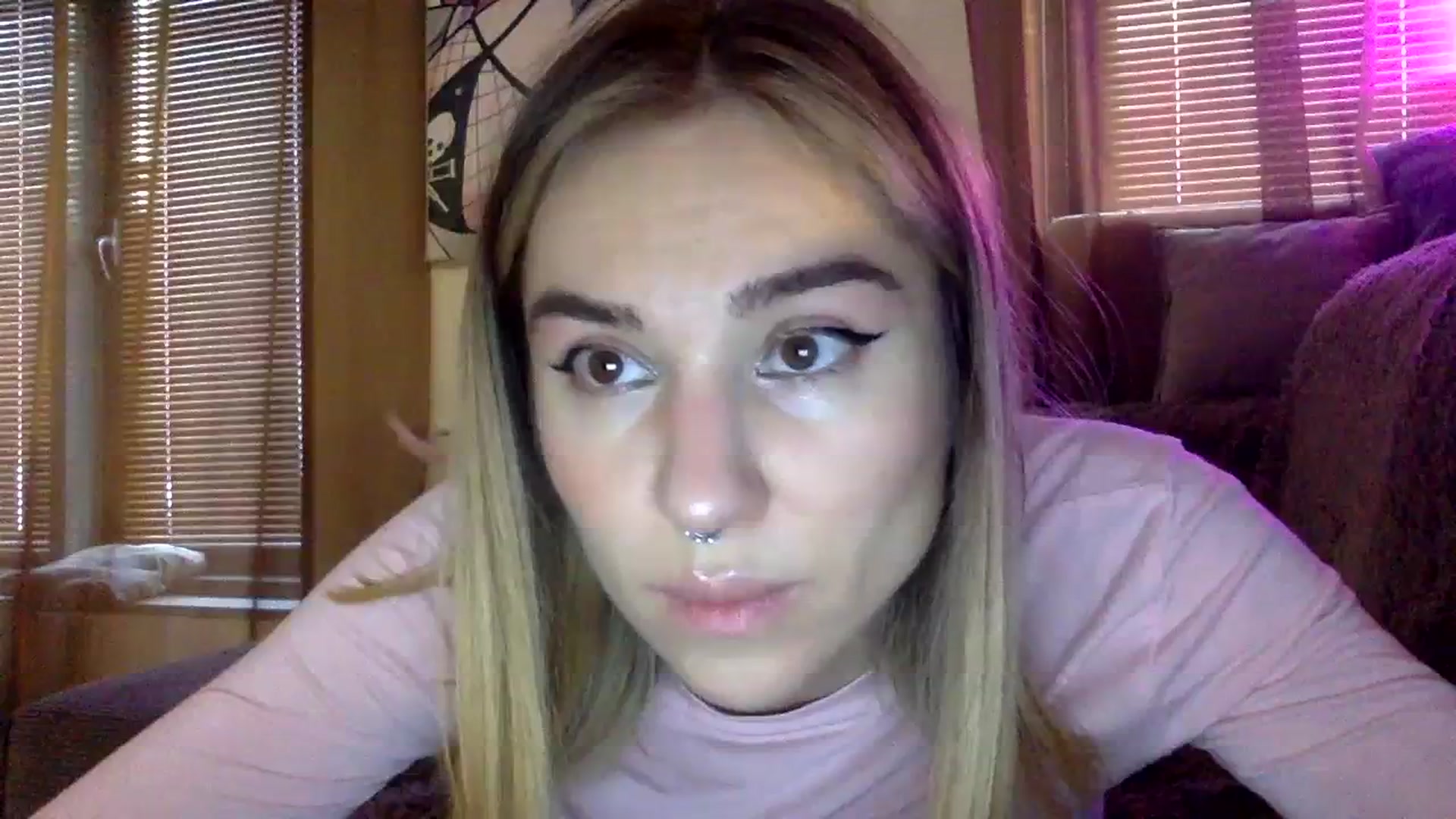 Gallery image thumbnail from EgoisticKitty's myfreecams stream on, 01/20/2024, 08:34 image 18 of 20