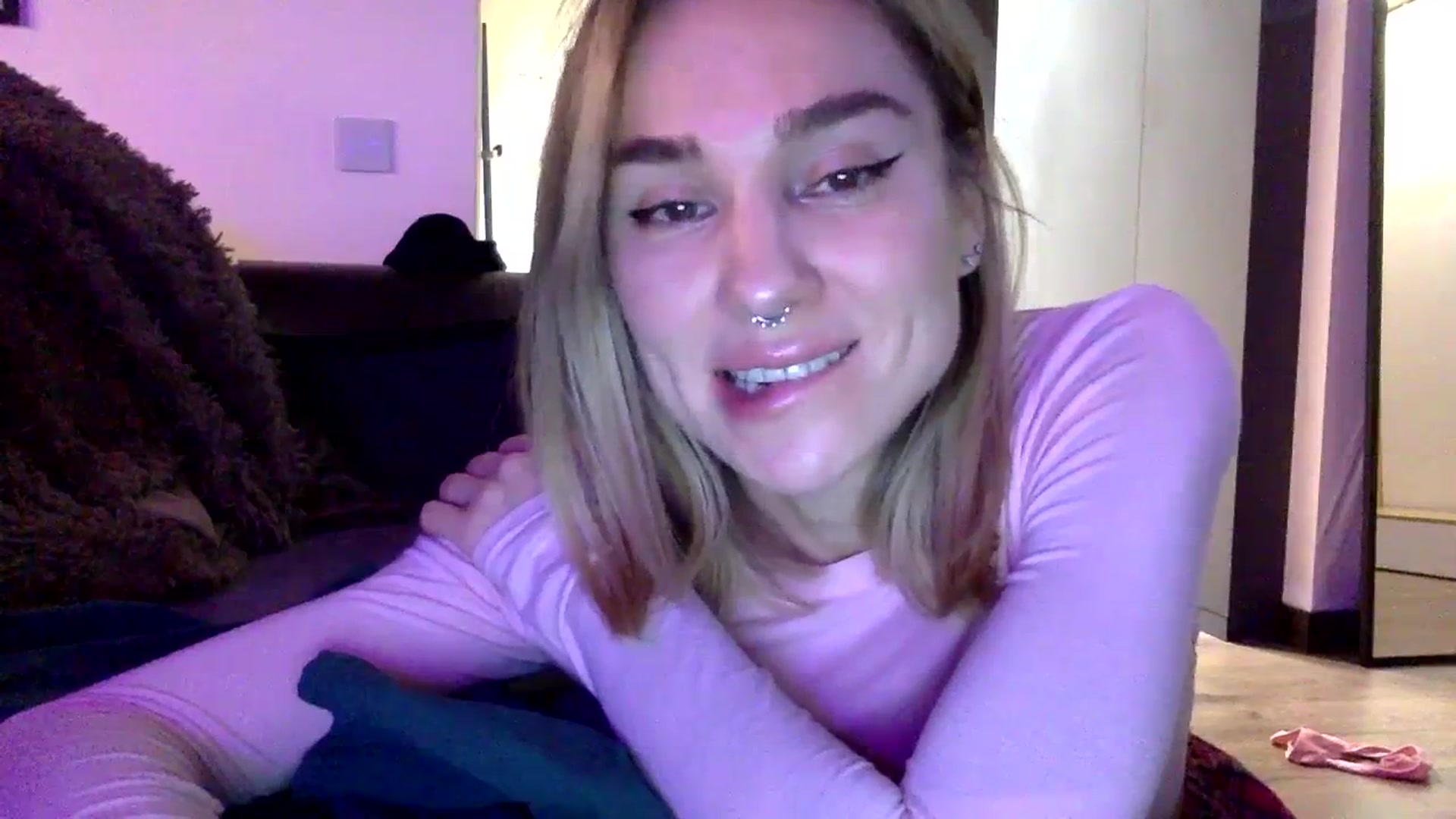 Gallery image thumbnail from EgoisticKitty's myfreecams stream on, 01/21/2024, 13:42 image 19 of 20