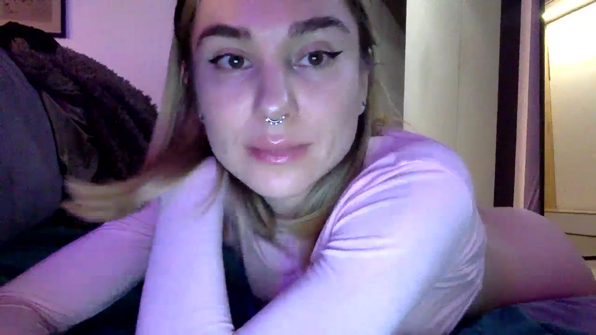 Gallery image thumbnail from EgoisticKitty's myfreecams stream on, 01/21/2024, 13:42 image 7 of 20