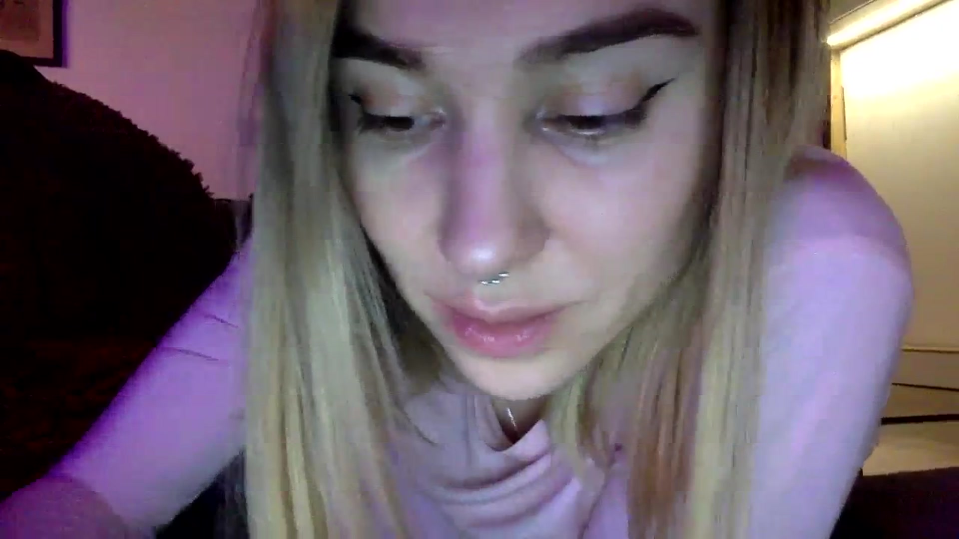 Gallery image thumbnail from EgoisticKitty's myfreecams stream on, 01/21/2024, 15:26 image 9 of 20