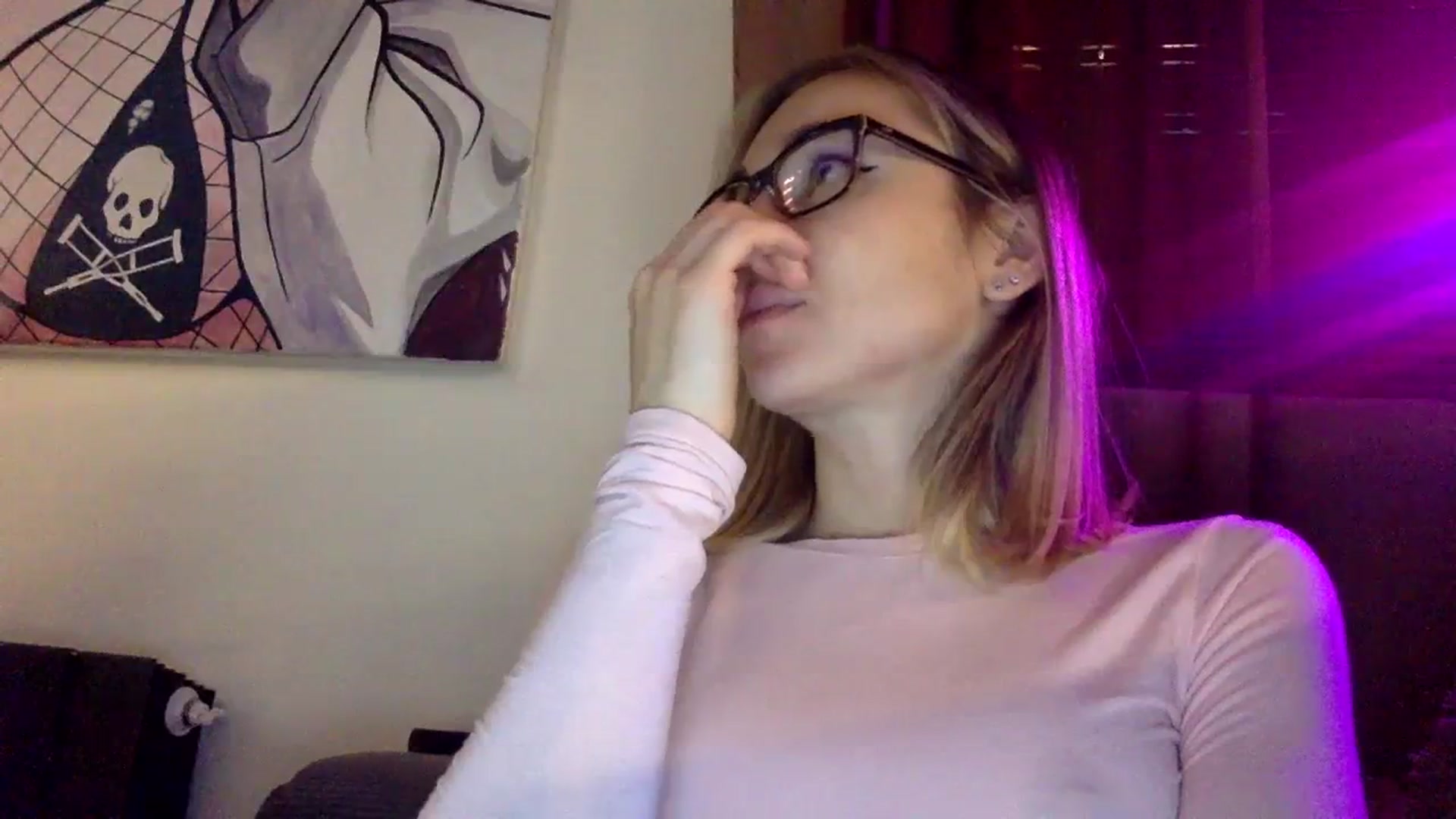 Gallery image thumbnail from EgoisticKitty's myfreecams stream on, 01/22/2024, 17:00 image 2 of 20