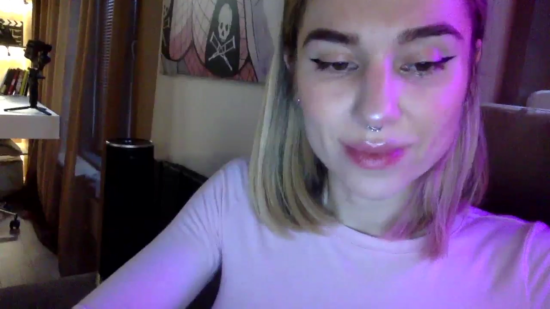 Gallery image thumbnail from EgoisticKitty's myfreecams stream on, 01/23/2024, 08:36 image 5 of 20