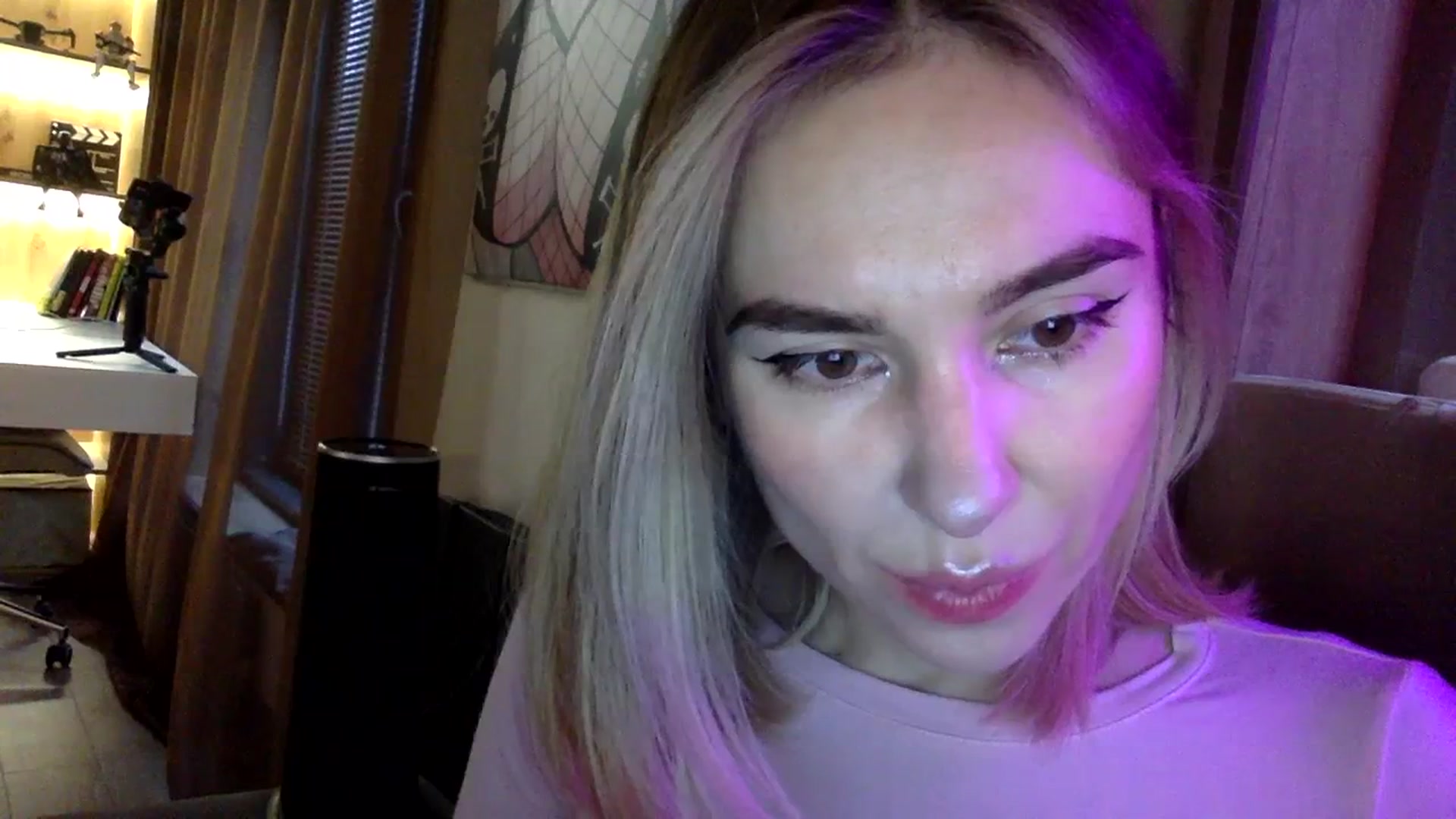 Gallery image thumbnail from EgoisticKitty's myfreecams stream on, 01/23/2024, 08:36 image 4 of 20