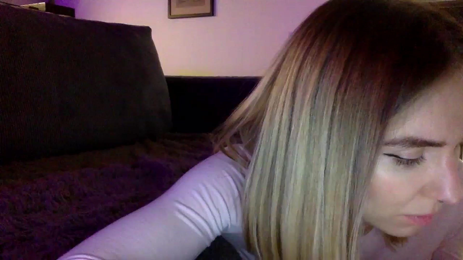 Gallery image thumbnail from EgoisticKitty's myfreecams stream on, 01/23/2024, 11:43 image 15 of 20