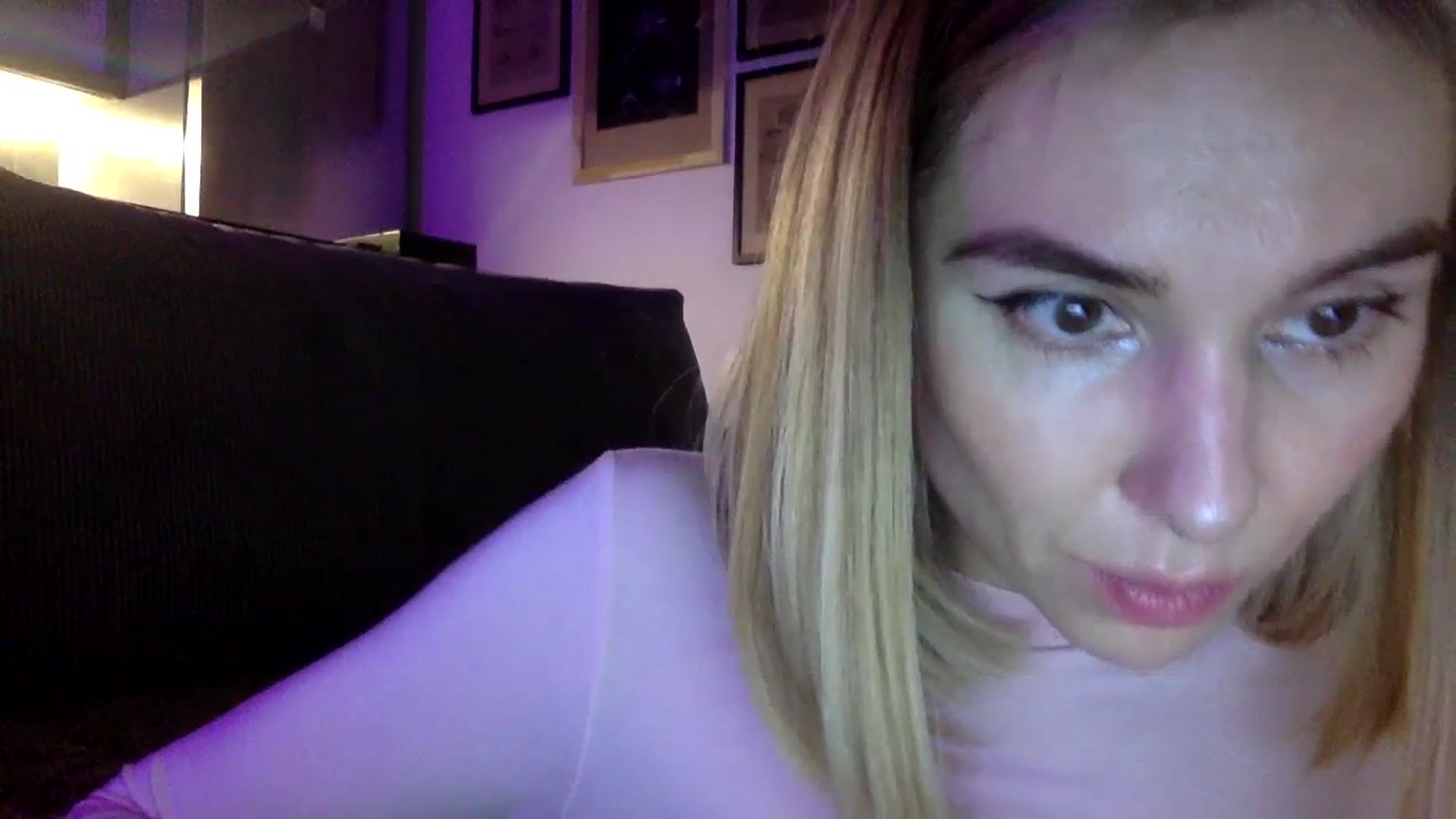 Gallery image thumbnail from EgoisticKitty's myfreecams stream on, 01/23/2024, 11:43 image 17 of 20