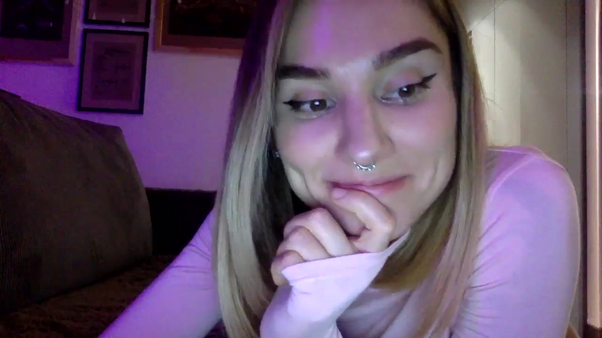 Gallery image thumbnail from EgoisticKitty's myfreecams stream on, 01/23/2024, 14:52 image 17 of 20