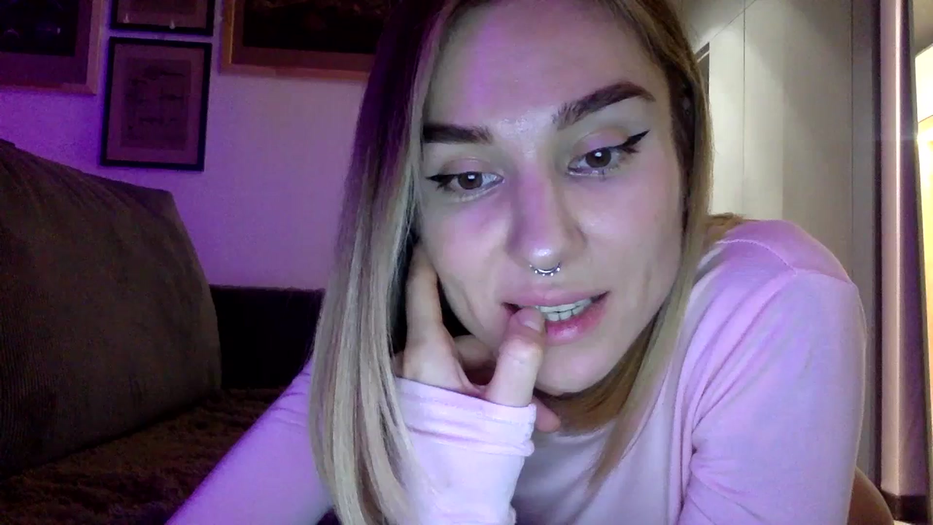 Gallery image thumbnail from EgoisticKitty's myfreecams stream on, 01/23/2024, 14:52 image 18 of 20