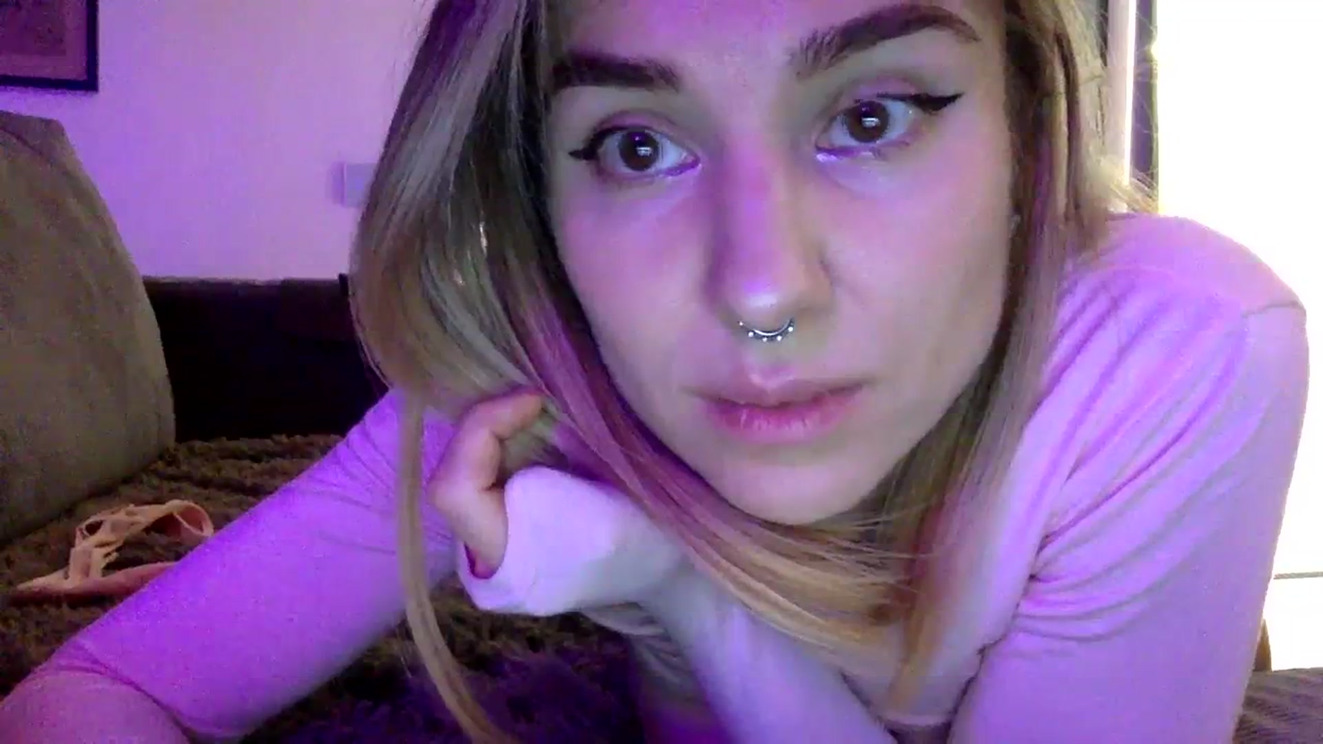 Gallery image thumbnail from EgoisticKitty's myfreecams stream on, 01/23/2024, 16:12 image 17 of 20