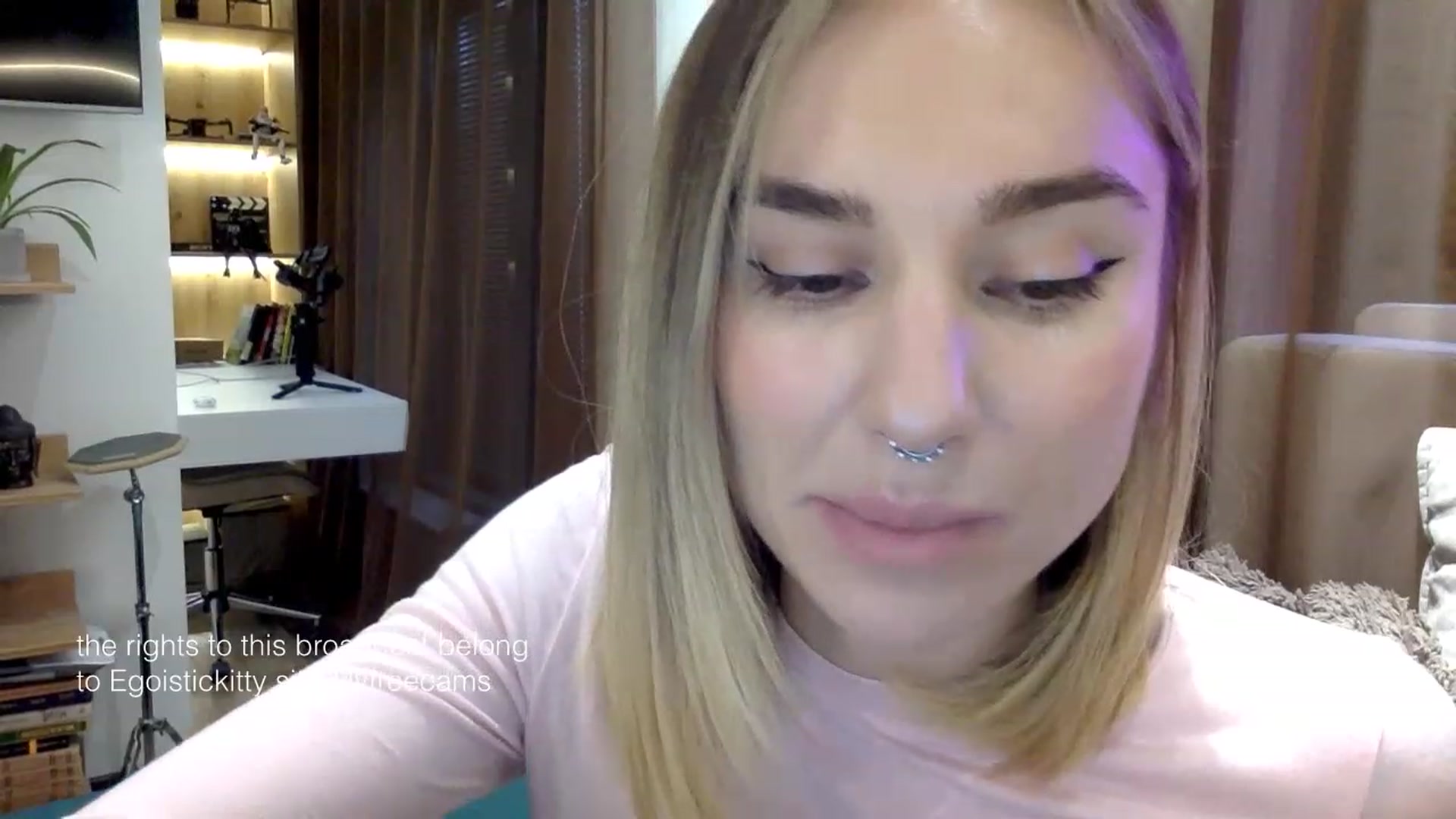 Gallery image thumbnail from EgoisticKitty's myfreecams stream on, 01/25/2024, 10:09 image 16 of 20