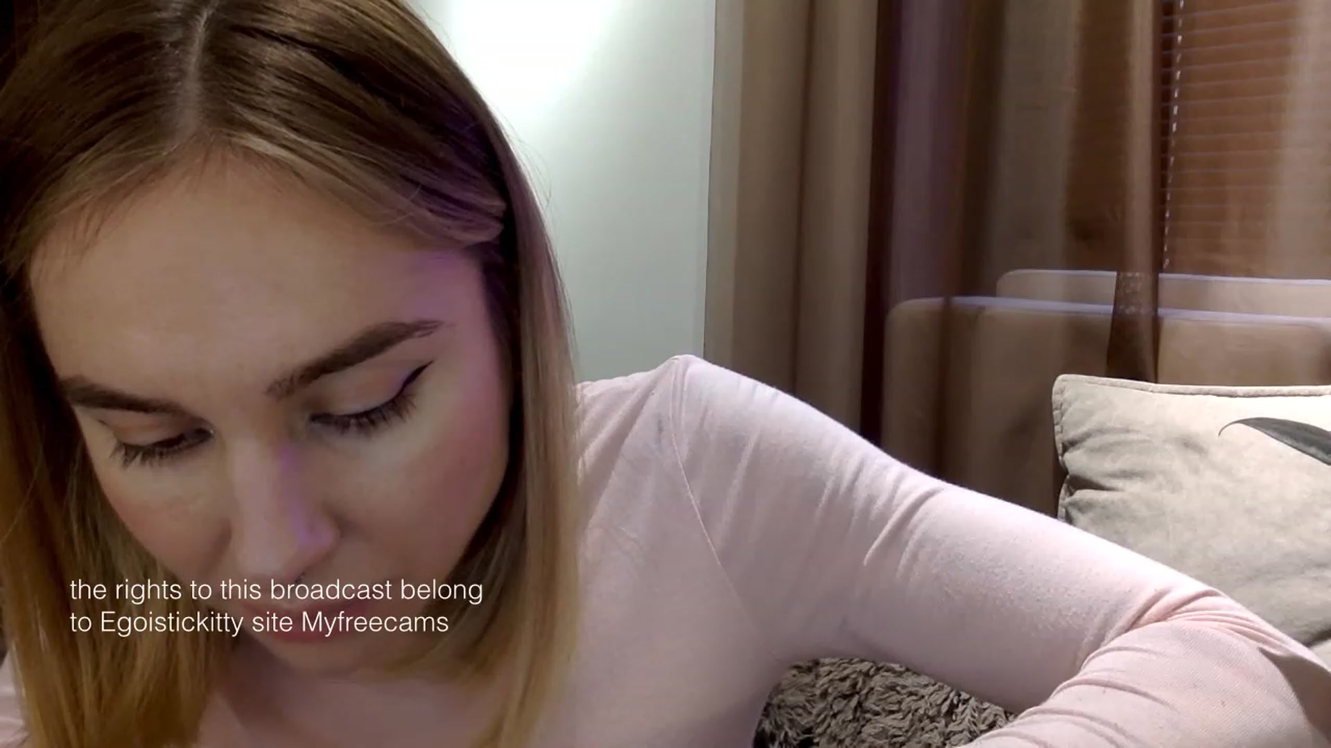 Gallery image thumbnail from EgoisticKitty's myfreecams stream on, 01/25/2024, 10:09 image 9 of 20