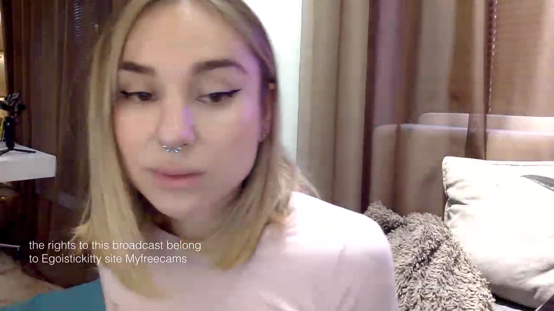Gallery image thumbnail from EgoisticKitty's myfreecams stream on, 01/25/2024, 10:09 image 13 of 20