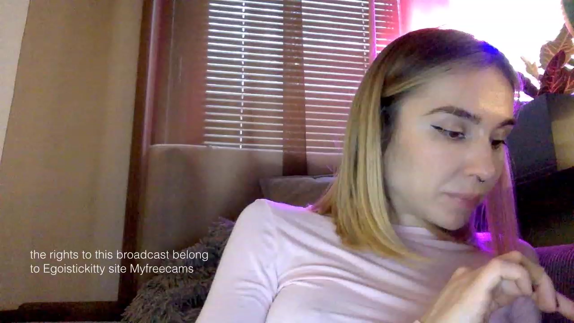 Gallery image thumbnail from EgoisticKitty's myfreecams stream on, 01/25/2024, 11:30 image 14 of 20