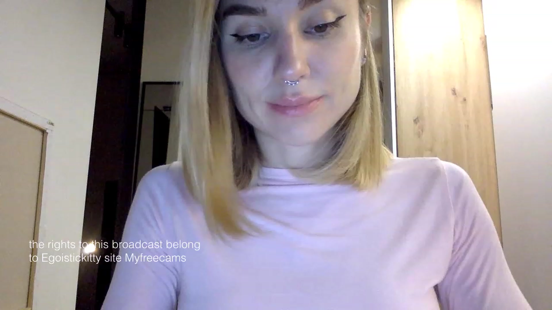 Gallery image thumbnail from EgoisticKitty's myfreecams stream on, 01/25/2024, 13:57 image 13 of 20