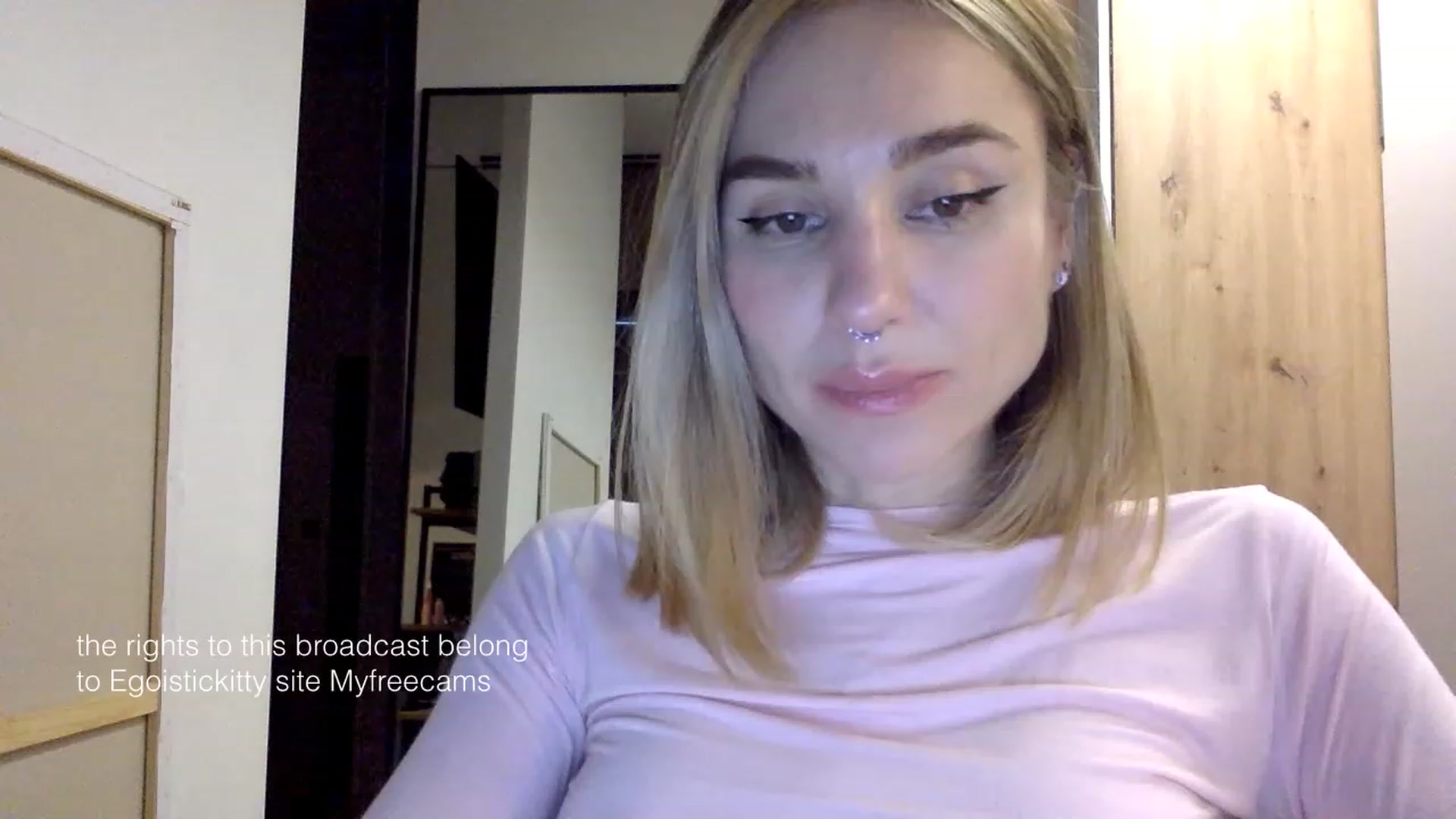 Gallery image thumbnail from EgoisticKitty's myfreecams stream on, 01/25/2024, 13:57 image 3 of 20