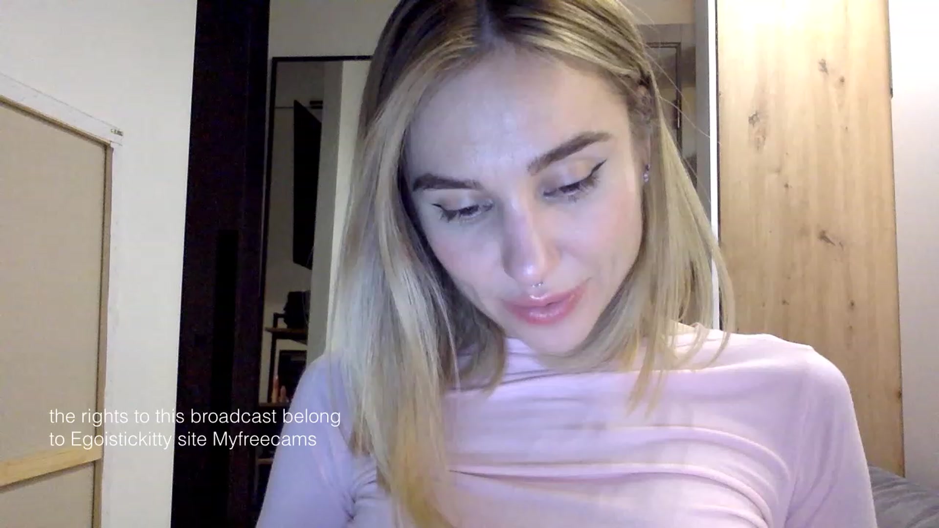 Gallery image thumbnail from EgoisticKitty's myfreecams stream on, 01/25/2024, 13:57 image 2 of 20
