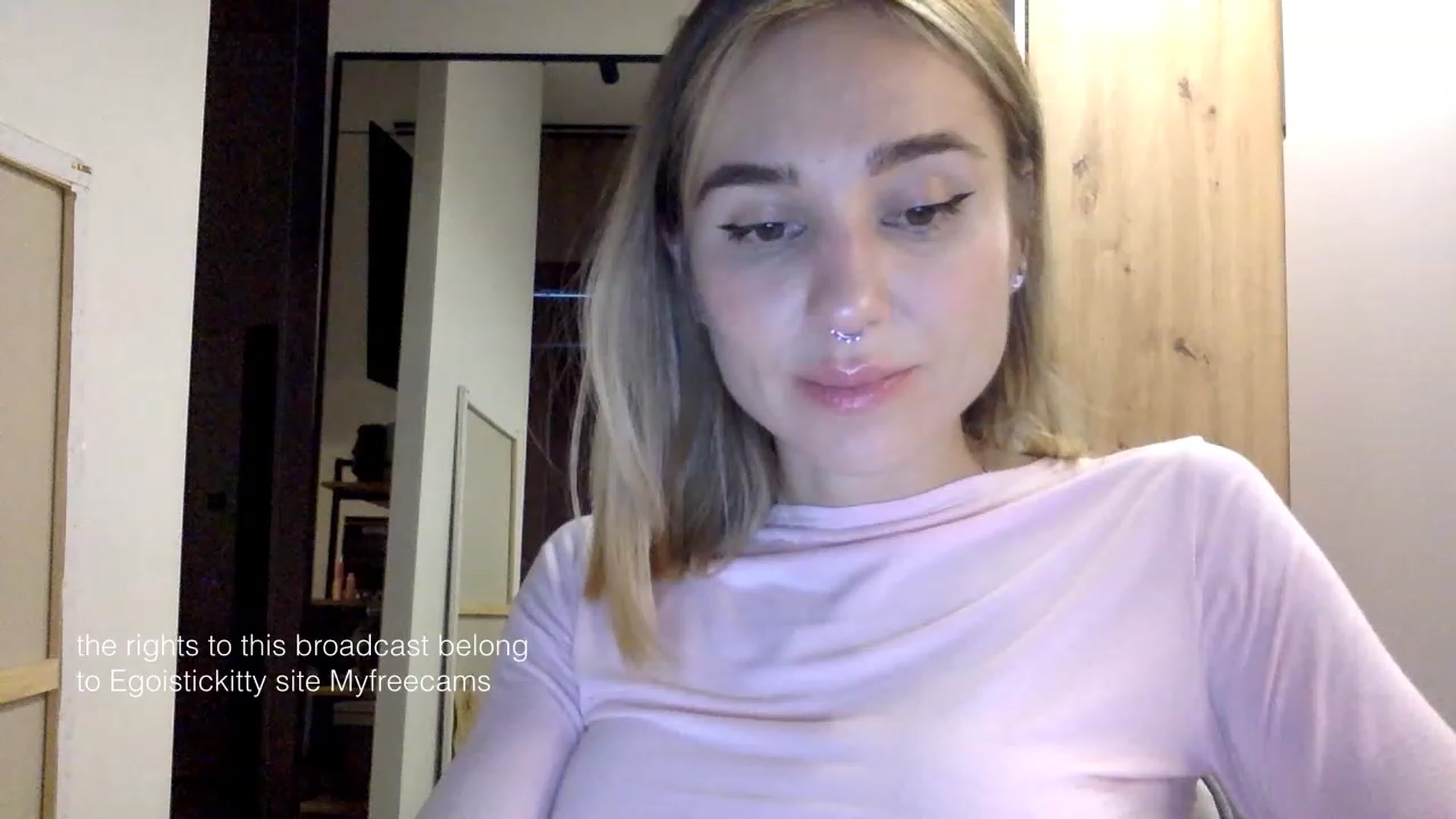 Gallery image thumbnail from EgoisticKitty's myfreecams stream on, 01/25/2024, 13:57 image 7 of 20