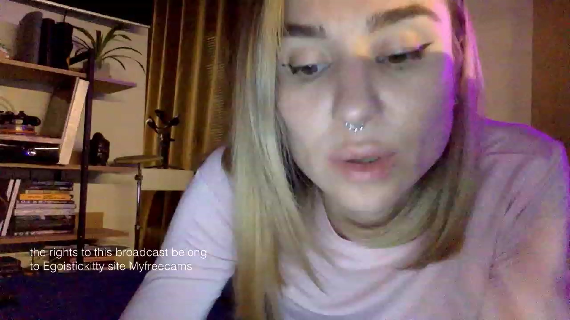 Gallery image thumbnail from EgoisticKitty's myfreecams stream on, 01/25/2024, 14:31 image 15 of 20