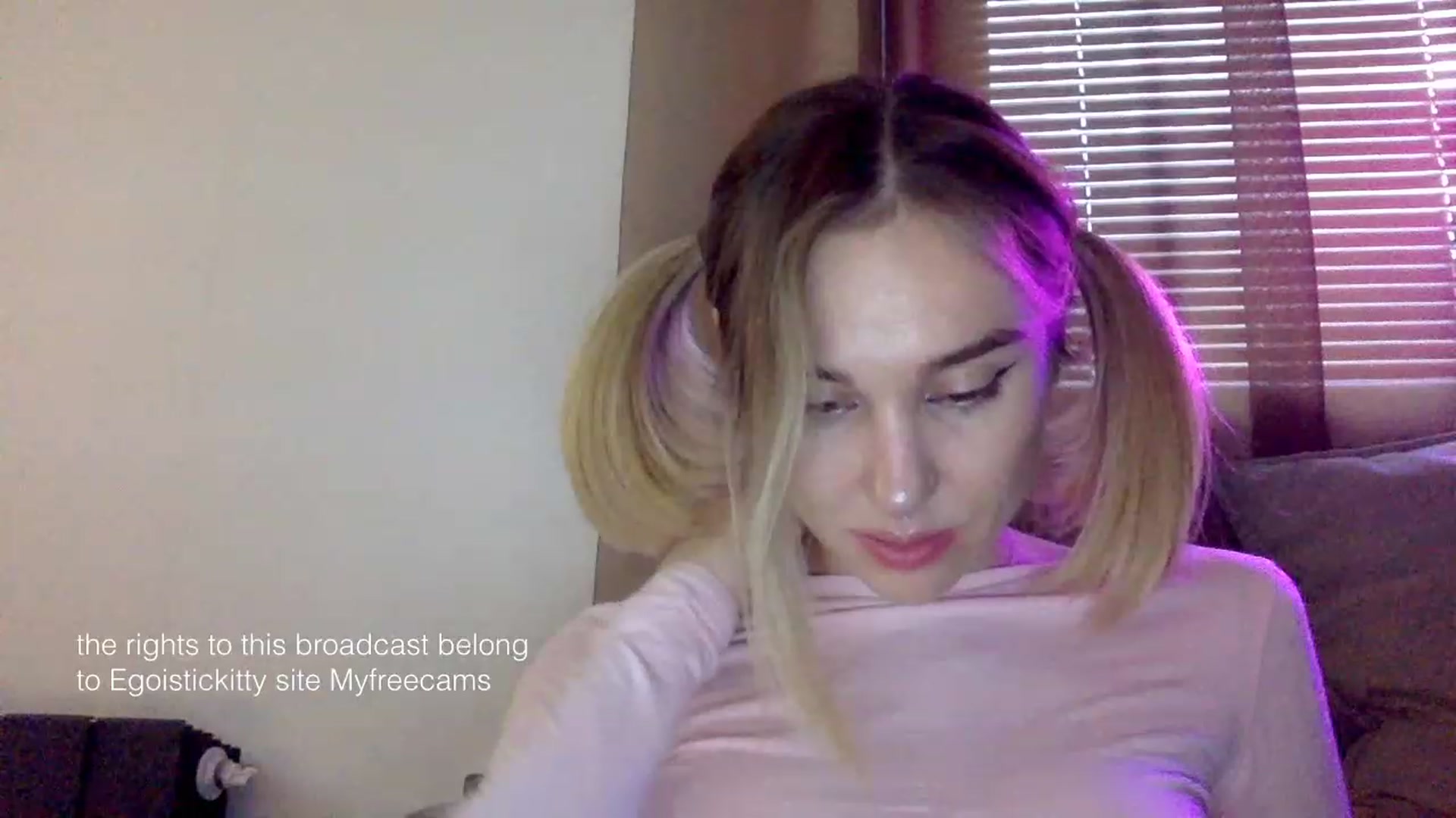 Gallery image thumbnail from EgoisticKitty's myfreecams stream on, 01/26/2024, 10:06 image 17 of 20