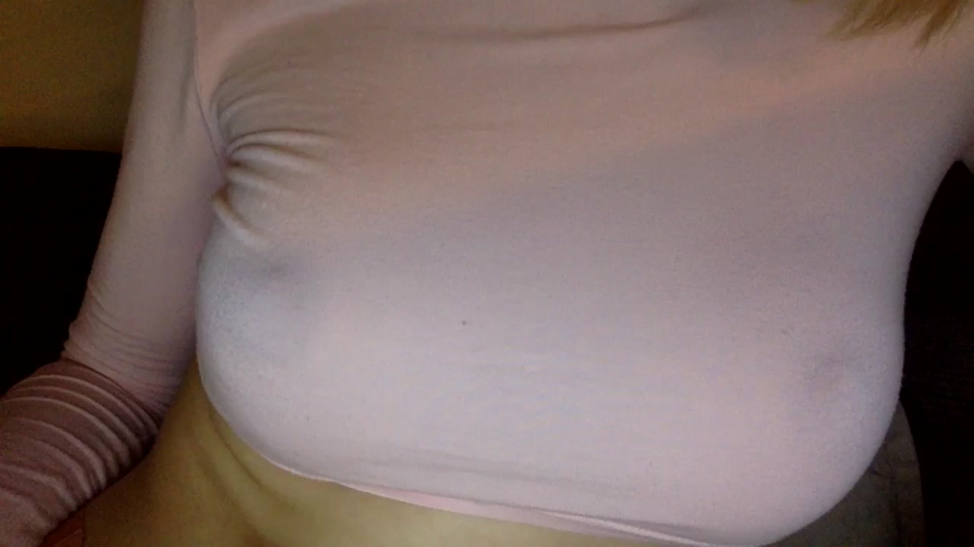 Gallery image thumbnail from EgoisticKitty's myfreecams stream on, 02/13/2024, 12:20 image 17 of 20