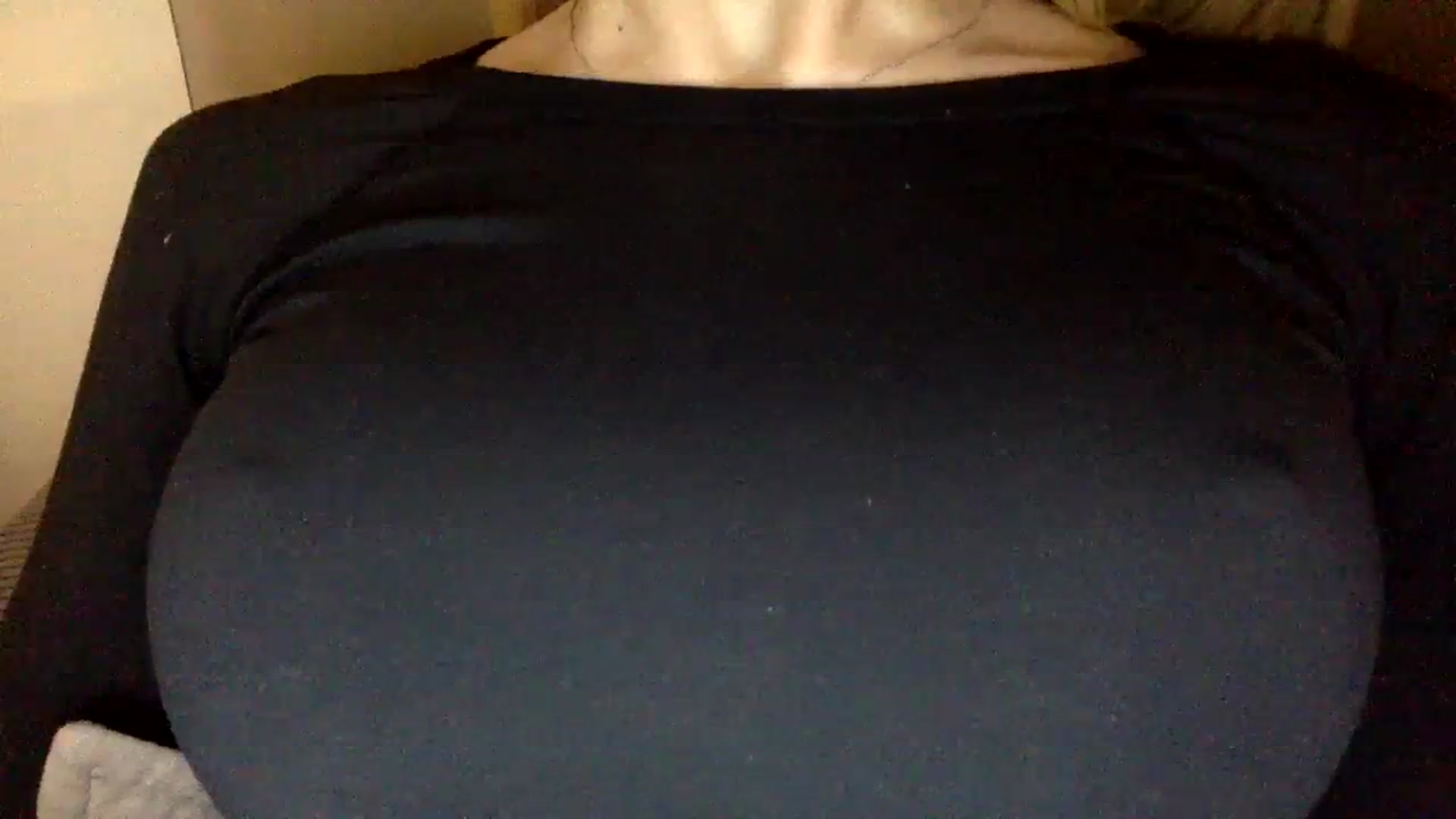 Gallery image thumbnail from EgoisticKitty's myfreecams stream on, 02/25/2024, 16:36 image 10 of 20