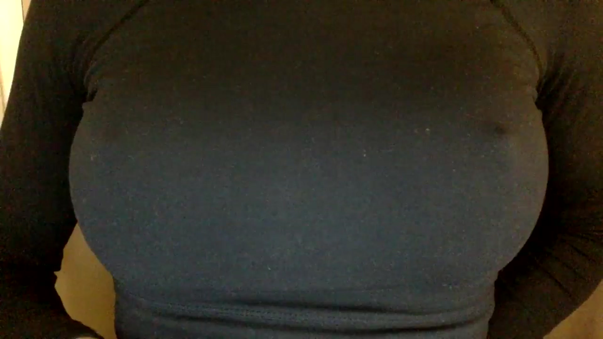 Gallery image thumbnail from EgoisticKitty's myfreecams stream on, 02/26/2024, 21:22 image 15 of 20