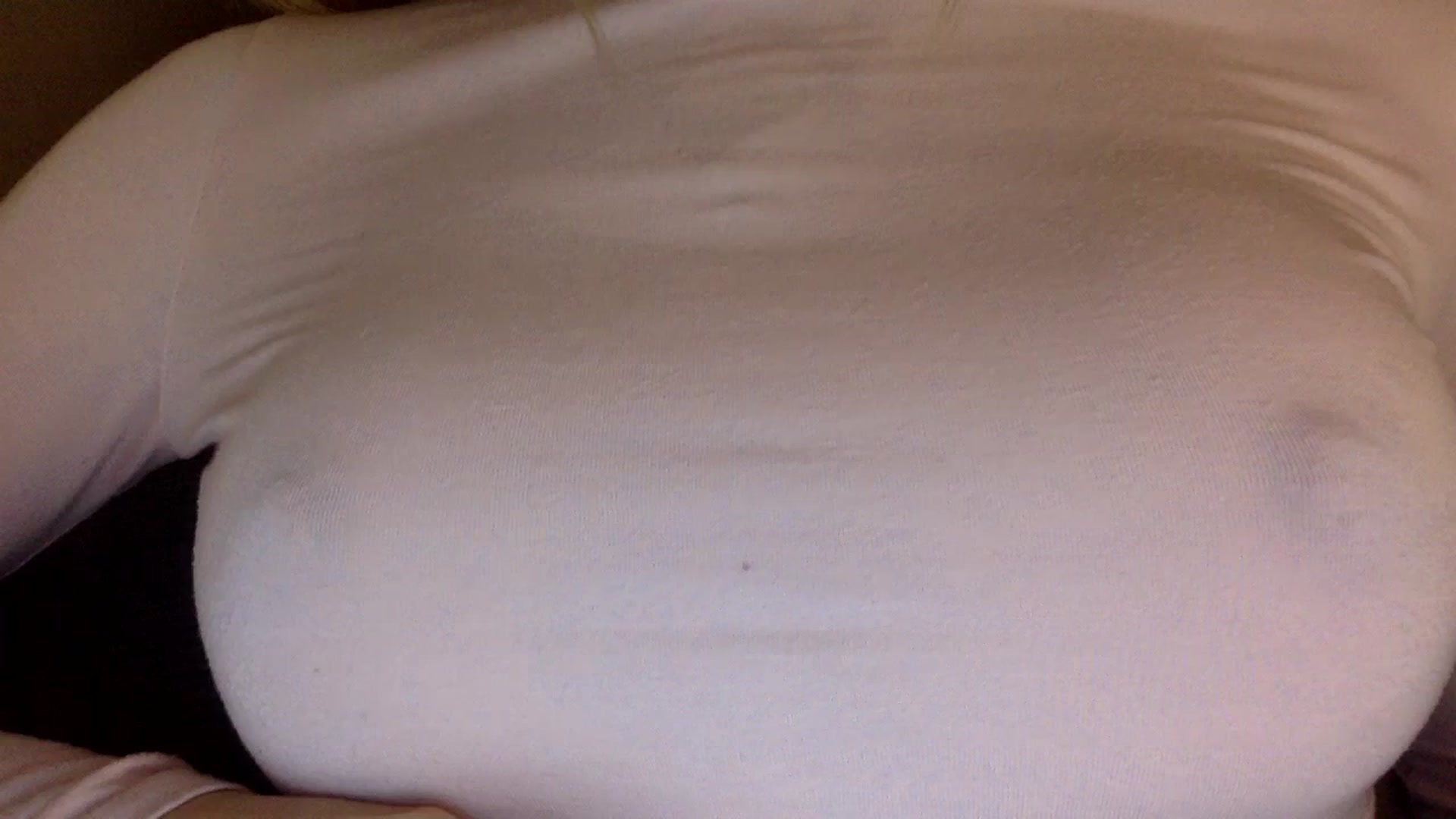 Gallery image thumbnail from EgoisticKitty's myfreecams stream on, 02/27/2024, 19:42 image 9 of 20