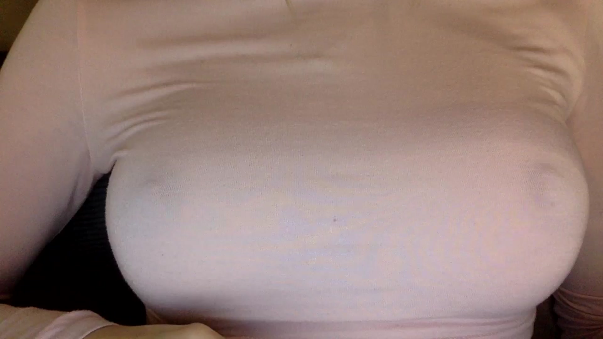 Gallery image thumbnail from EgoisticKitty's myfreecams stream on, 02/27/2024, 19:42 image 11 of 20