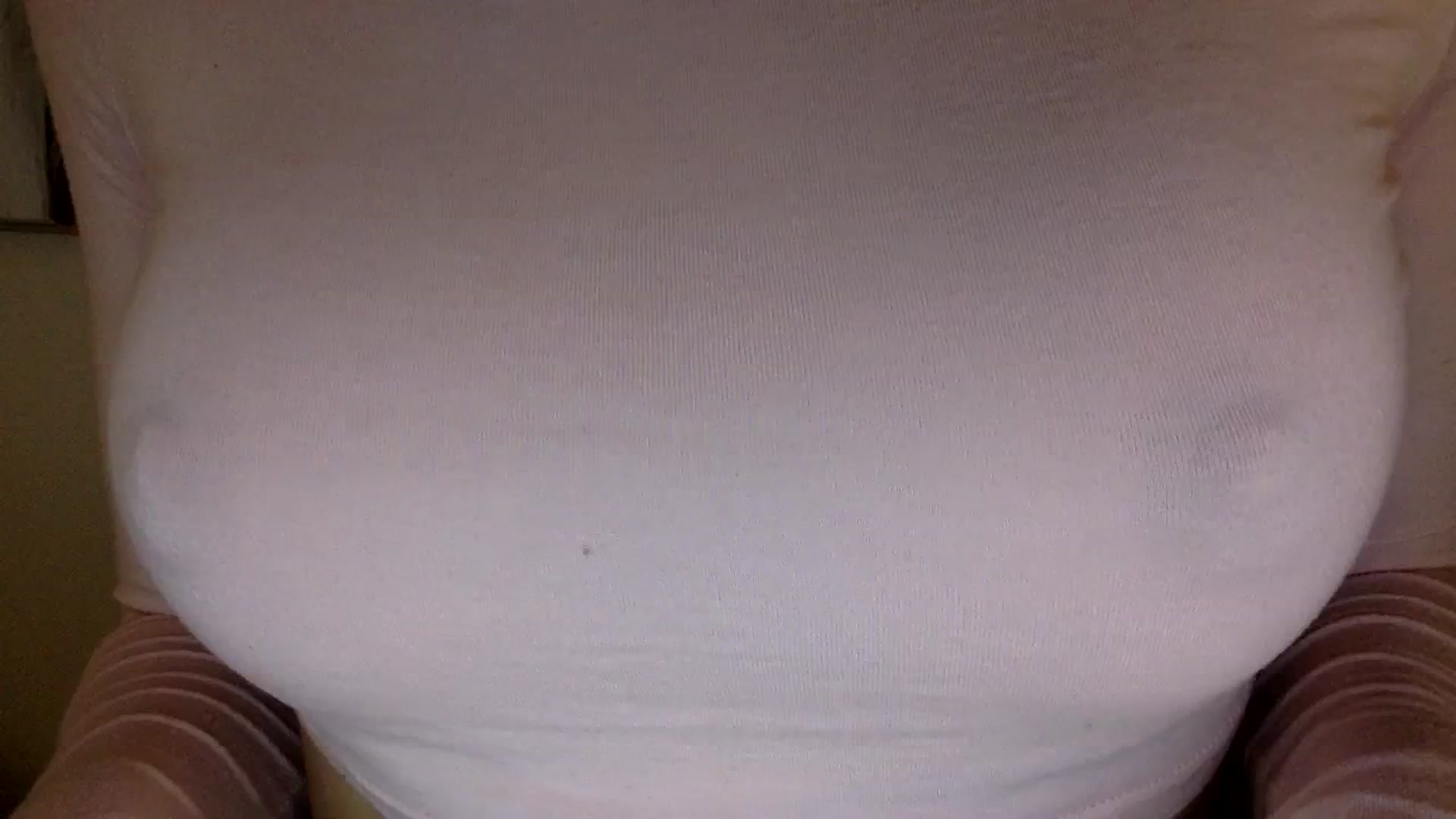 Gallery image thumbnail from EgoisticKitty's myfreecams stream on, 02/29/2024, 18:37 image 7 of 20