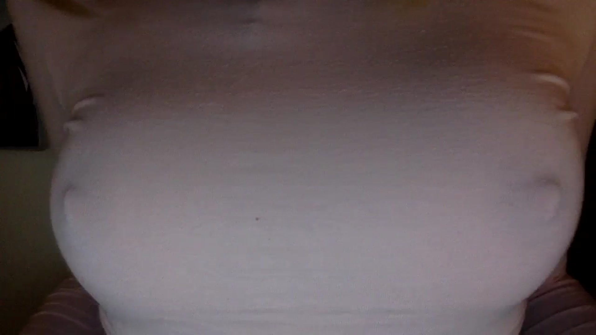 Gallery image thumbnail from EgoisticKitty's myfreecams stream on, 03/01/2024, 19:12 image 14 of 20
