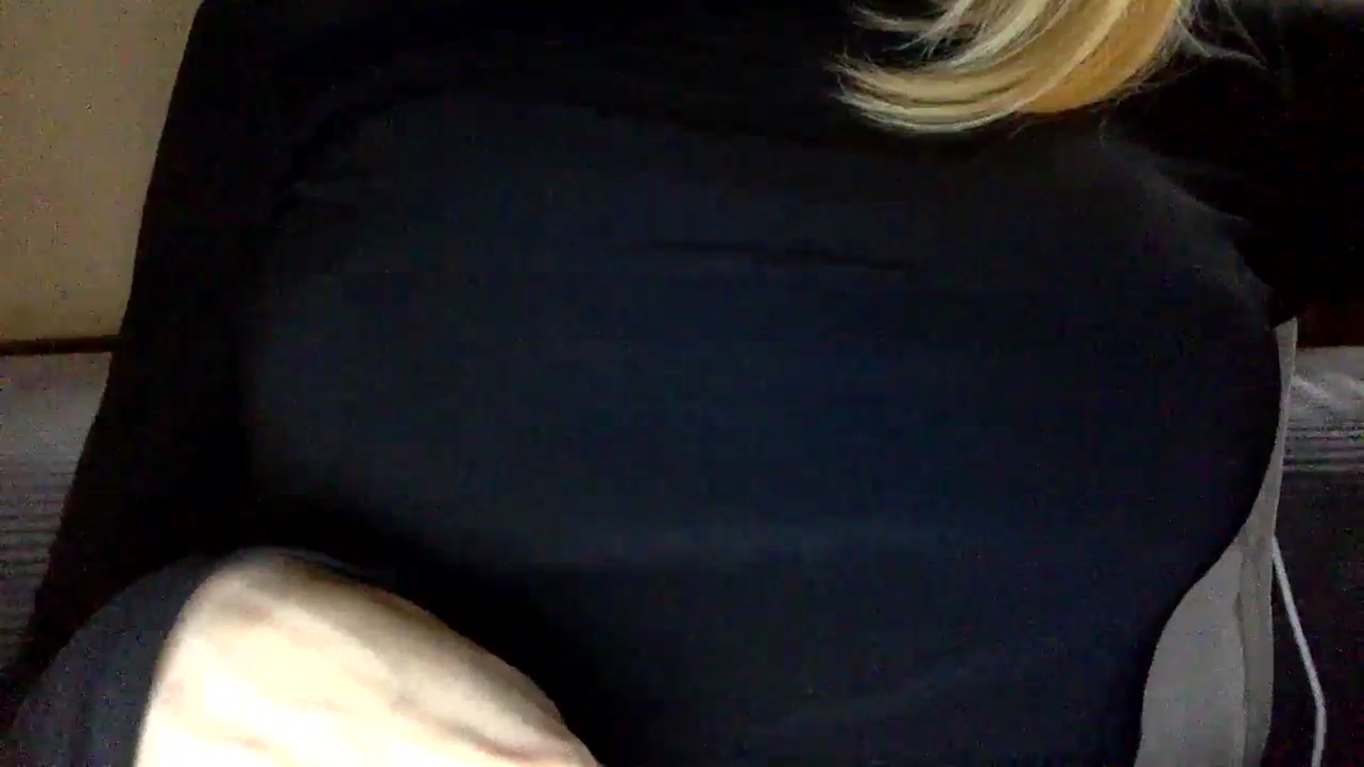 Gallery image thumbnail from EgoisticKitty's myfreecams stream on, 03/06/2024, 10:51 image 3 of 20