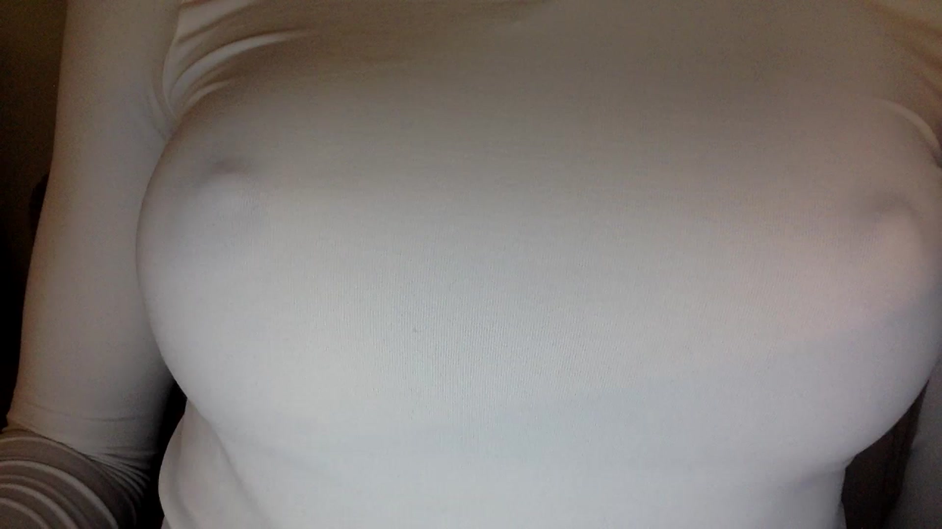 Gallery image thumbnail from EgoisticKitty's myfreecams stream on, 03/13/2024, 10:42 image 13 of 20