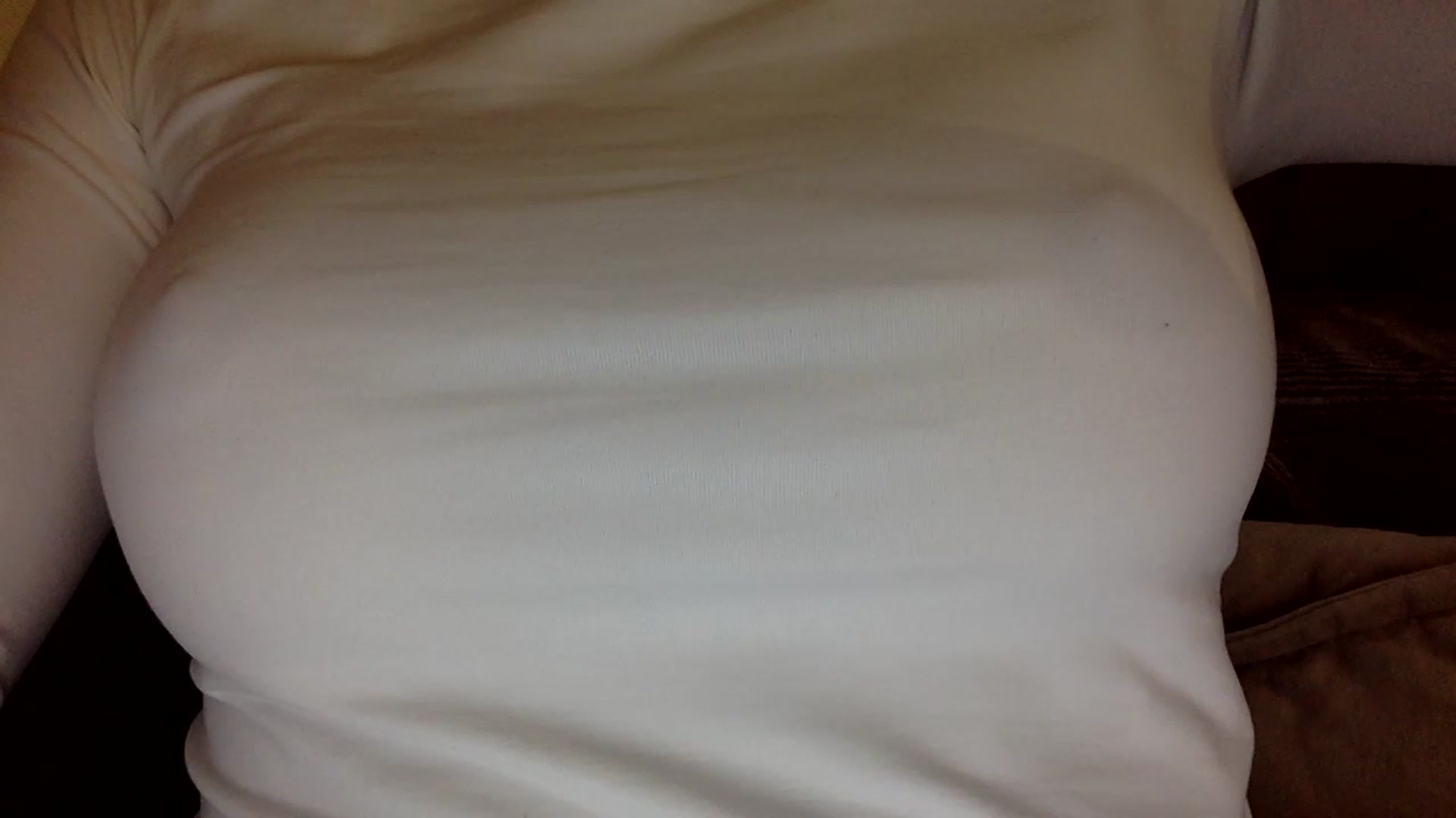 Gallery image thumbnail from EgoisticKitty's myfreecams stream on, 03/15/2024, 12:12 image 19 of 20