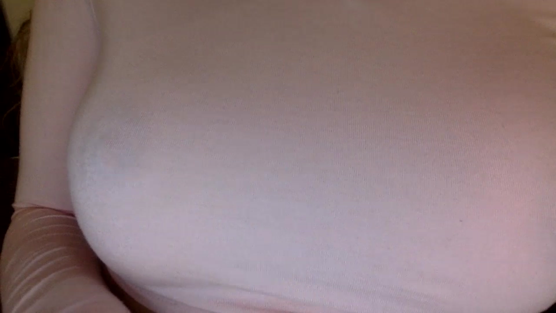 Gallery image thumbnail from EgoisticKitty's myfreecams stream on, 03/19/2024, 15:54 image 12 of 20