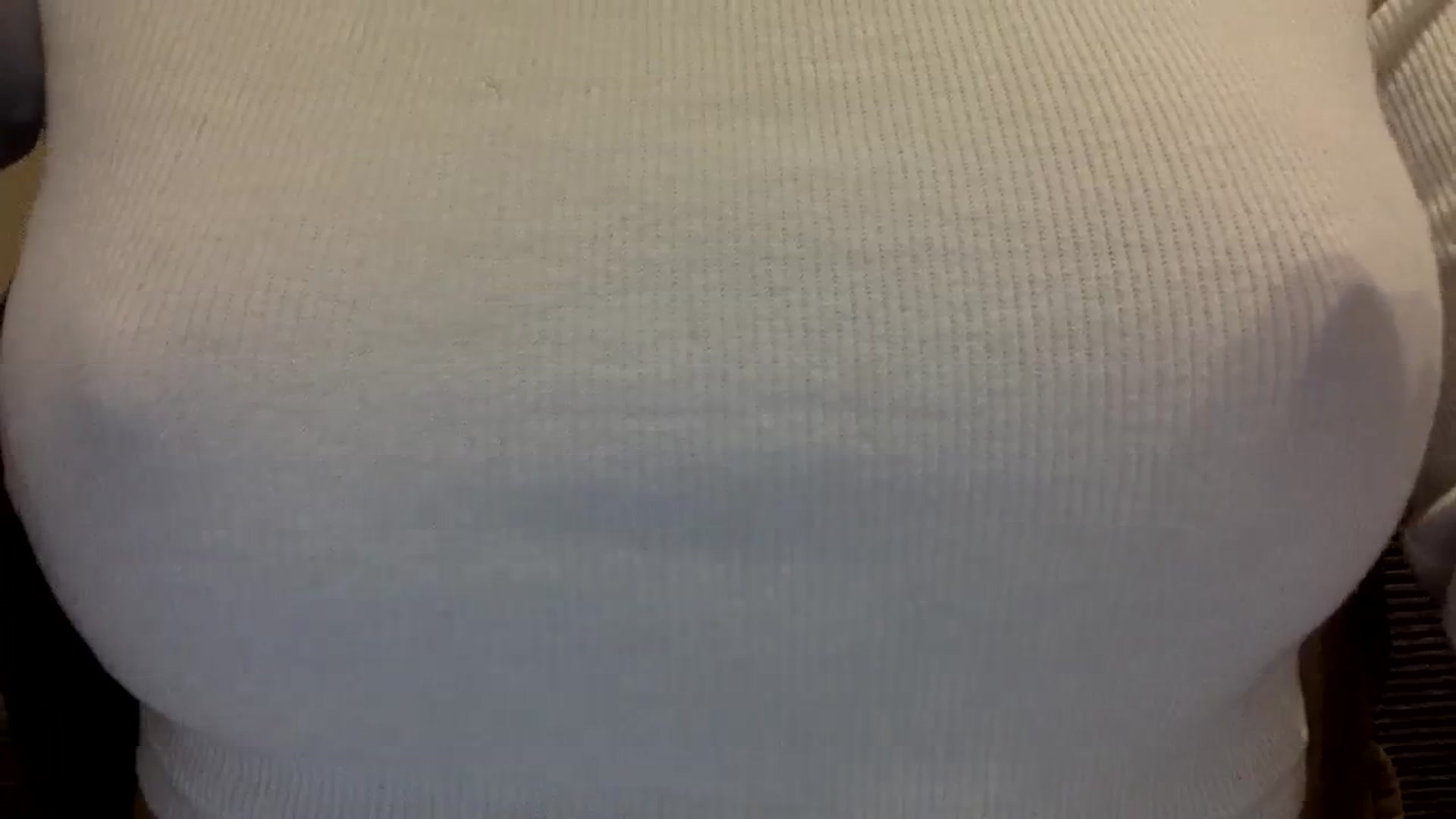 Gallery image thumbnail from EgoisticKitty's myfreecams stream on, 04/04/2024, 08:41 image 4 of 20