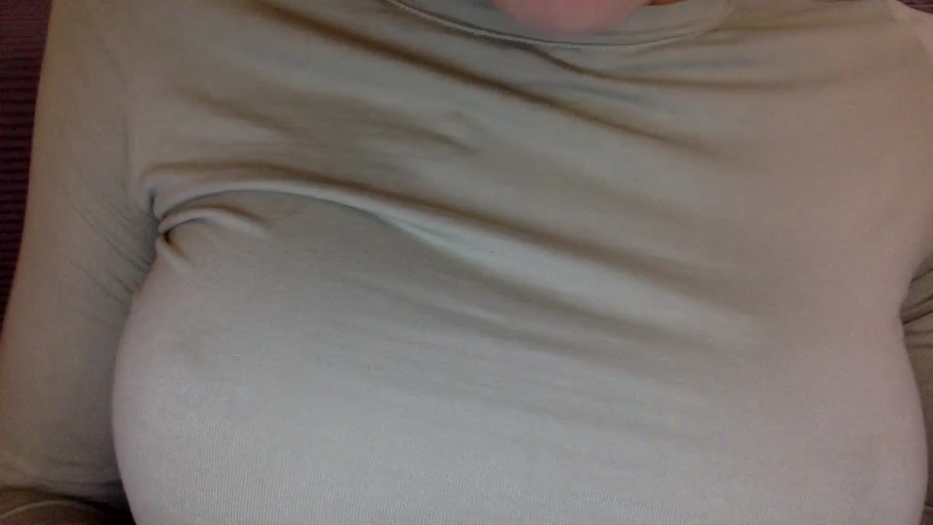 Gallery image thumbnail from EgoisticKitty's myfreecams stream on, 04/18/2024, 09:43 image 3 of 20