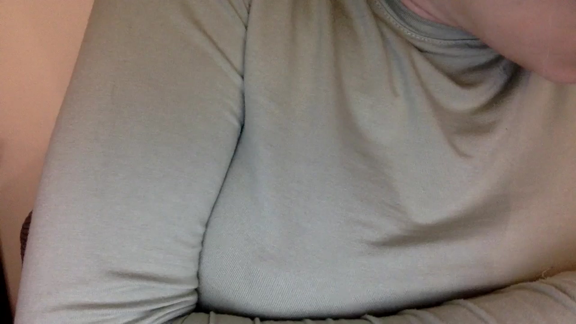 Gallery image thumbnail from EgoisticKitty's myfreecams stream on, 04/18/2024, 09:43 image 19 of 20