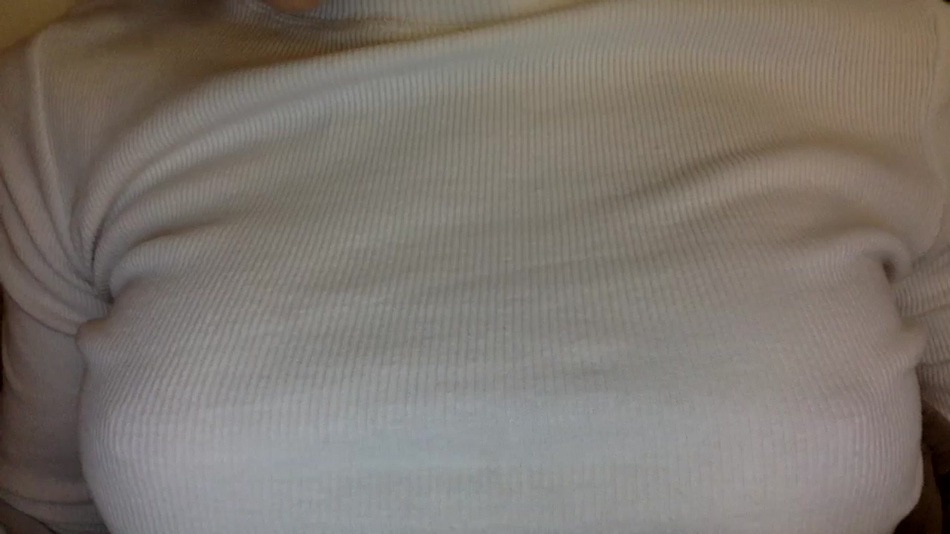 Gallery image thumbnail from EgoisticKitty's myfreecams stream on, 04/30/2024, 14:43 image 18 of 20