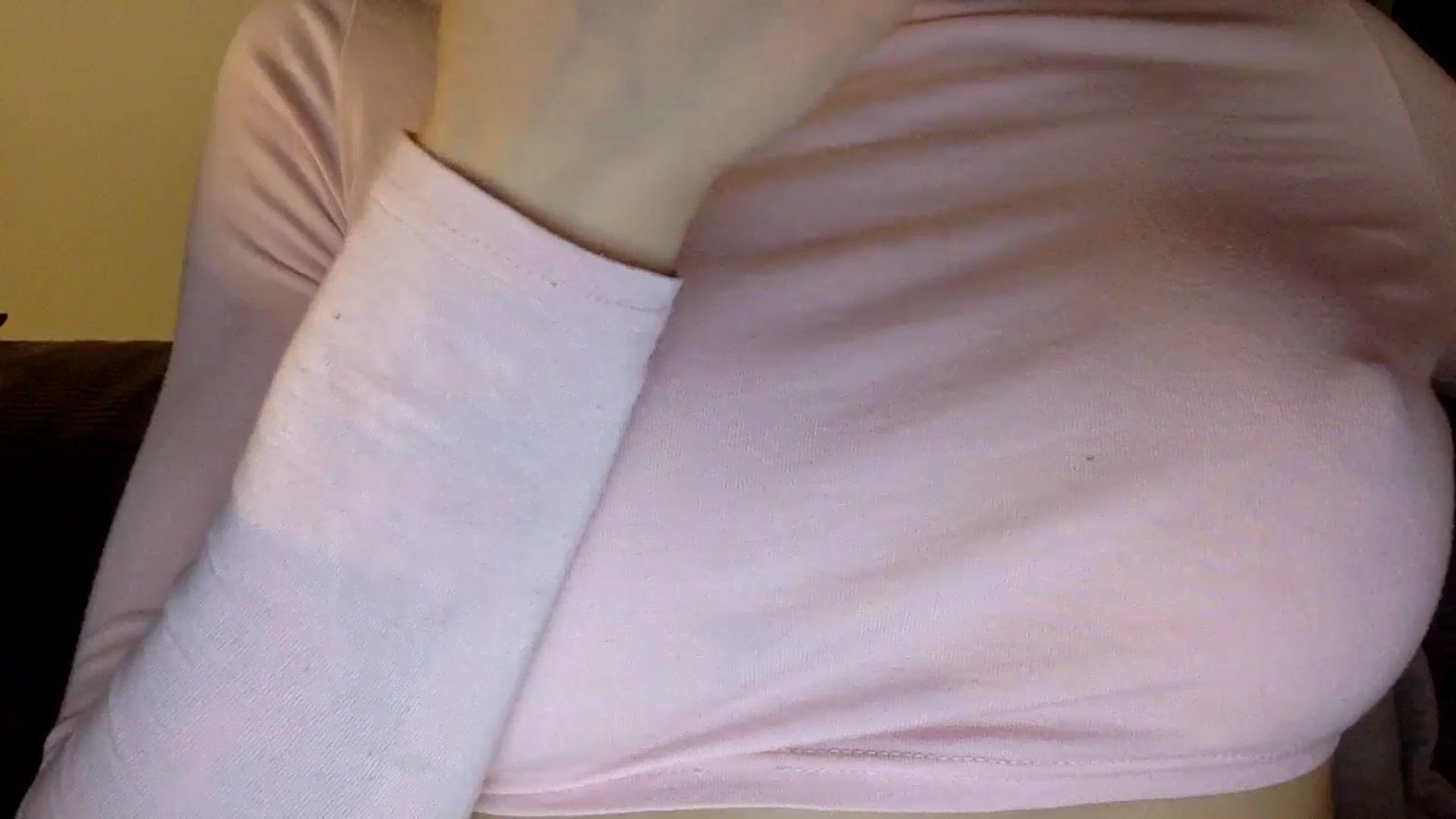 Gallery image thumbnail from EgoisticKitty's myfreecams stream on, 05/03/2024, 08:34 image 7 of 20