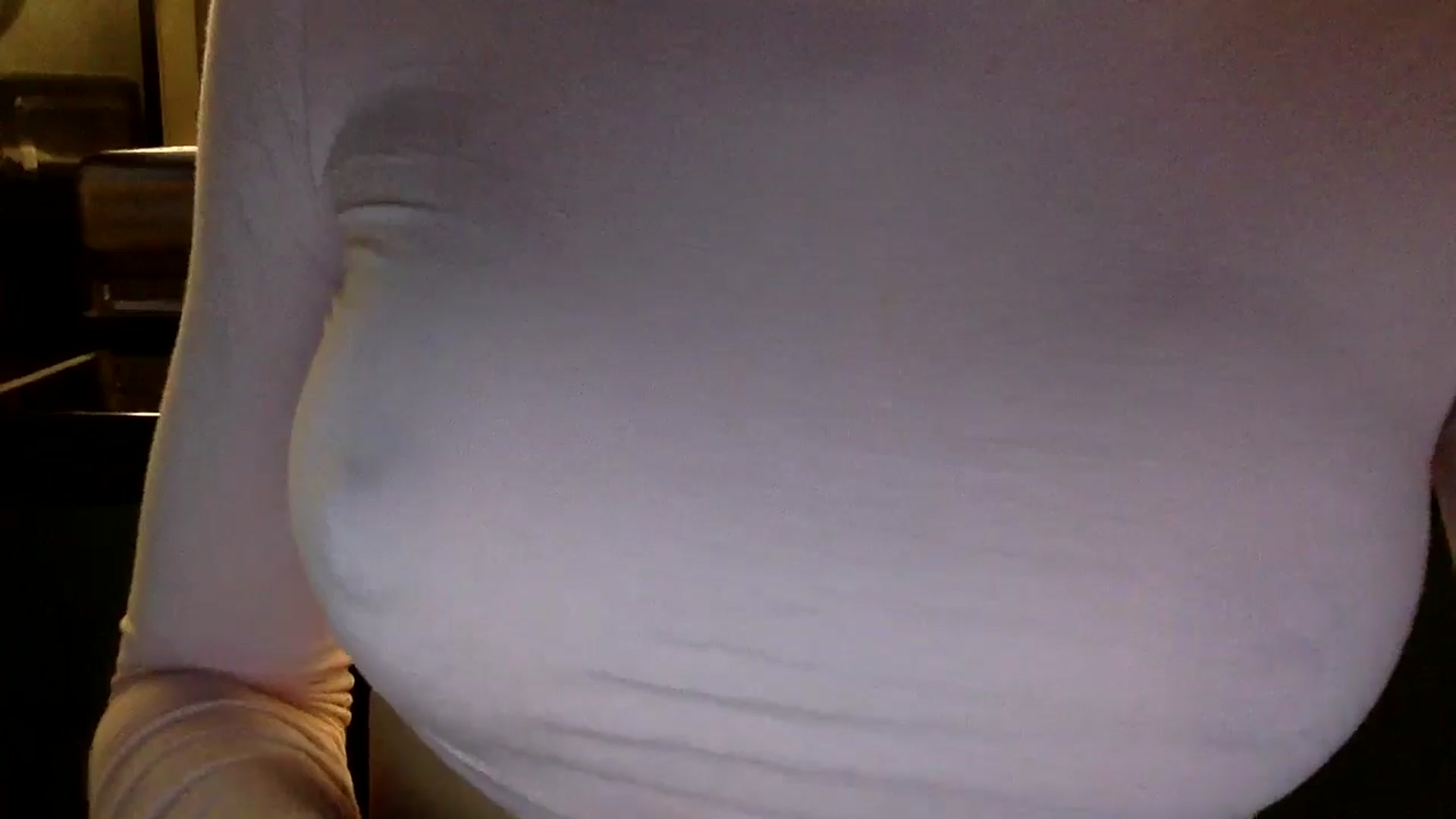 Gallery image thumbnail from EgoisticKitty's myfreecams stream on, 05/03/2024, 12:23 image 7 of 20