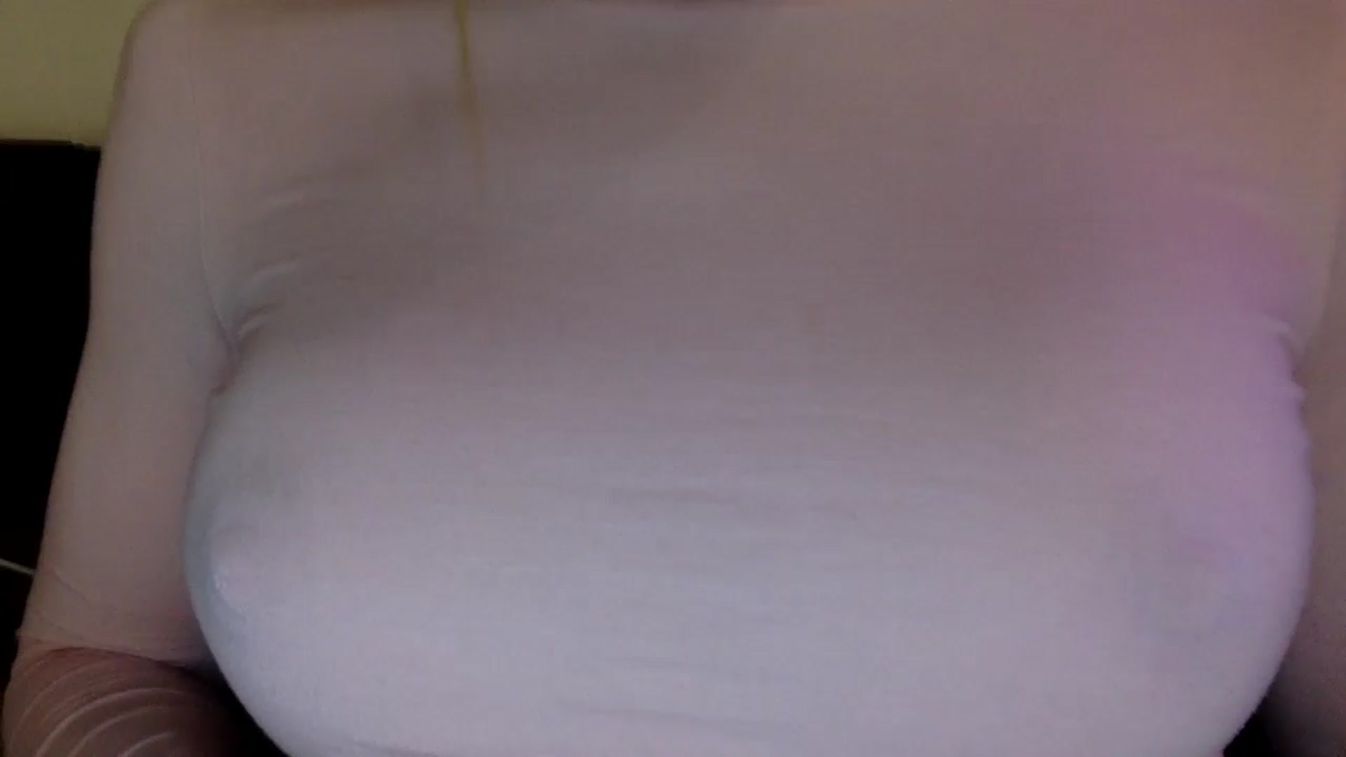 Gallery image thumbnail from EgoisticKitty's myfreecams stream on, 05/08/2024, 13:39 image 11 of 20