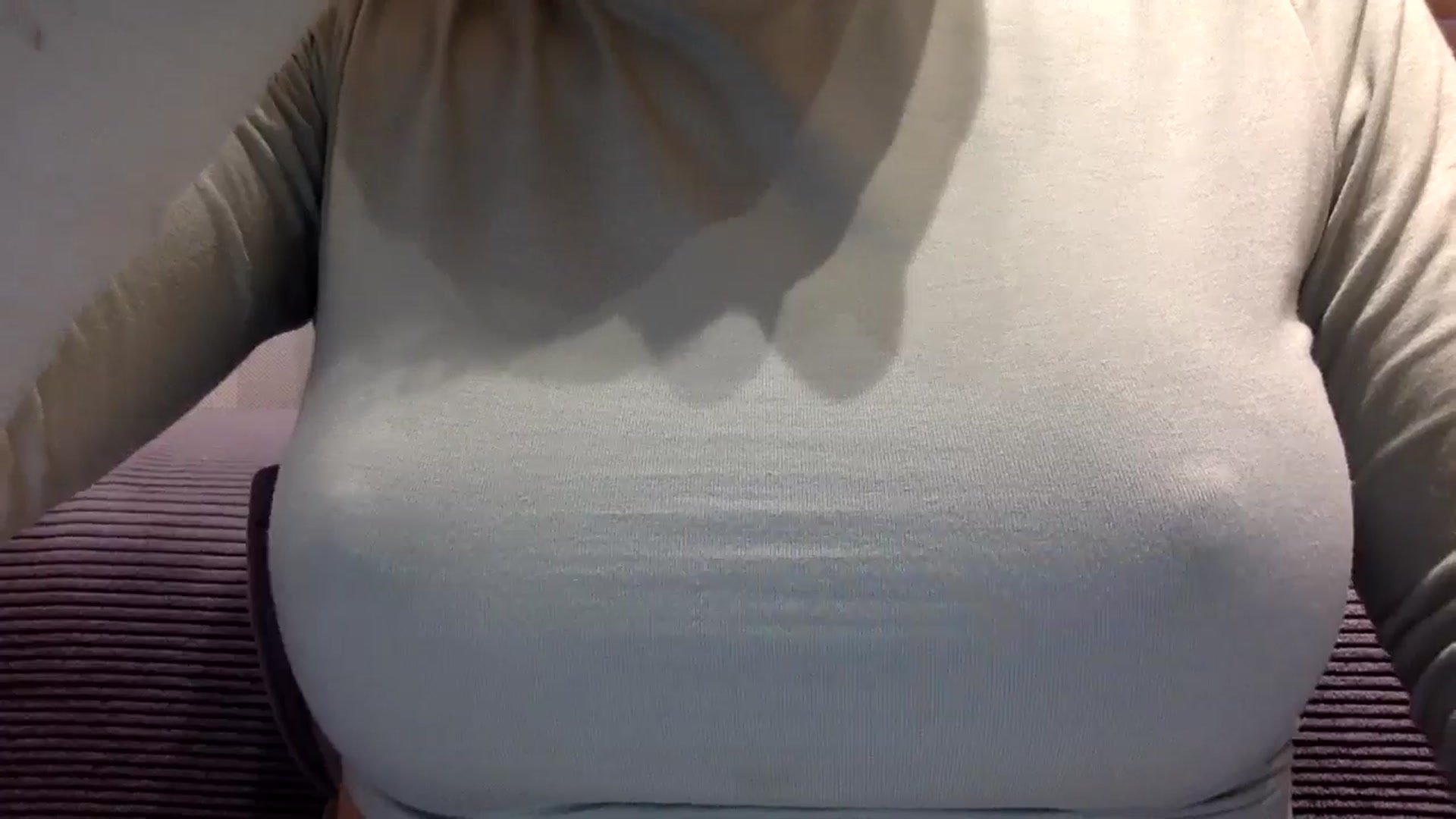 Gallery image thumbnail from EgoisticKitty's myfreecams stream on, 05/12/2024, 12:25 image 3 of 20