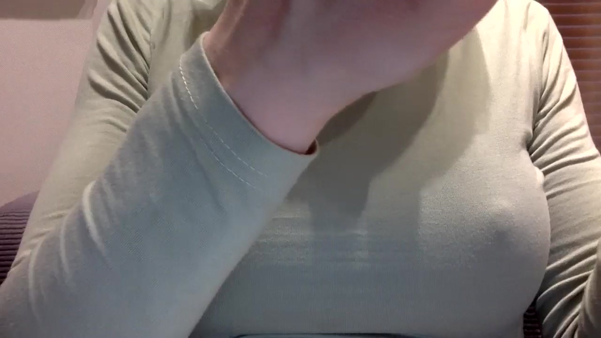 Gallery image thumbnail from EgoisticKitty's myfreecams stream on, 05/12/2024, 12:25 image 5 of 20