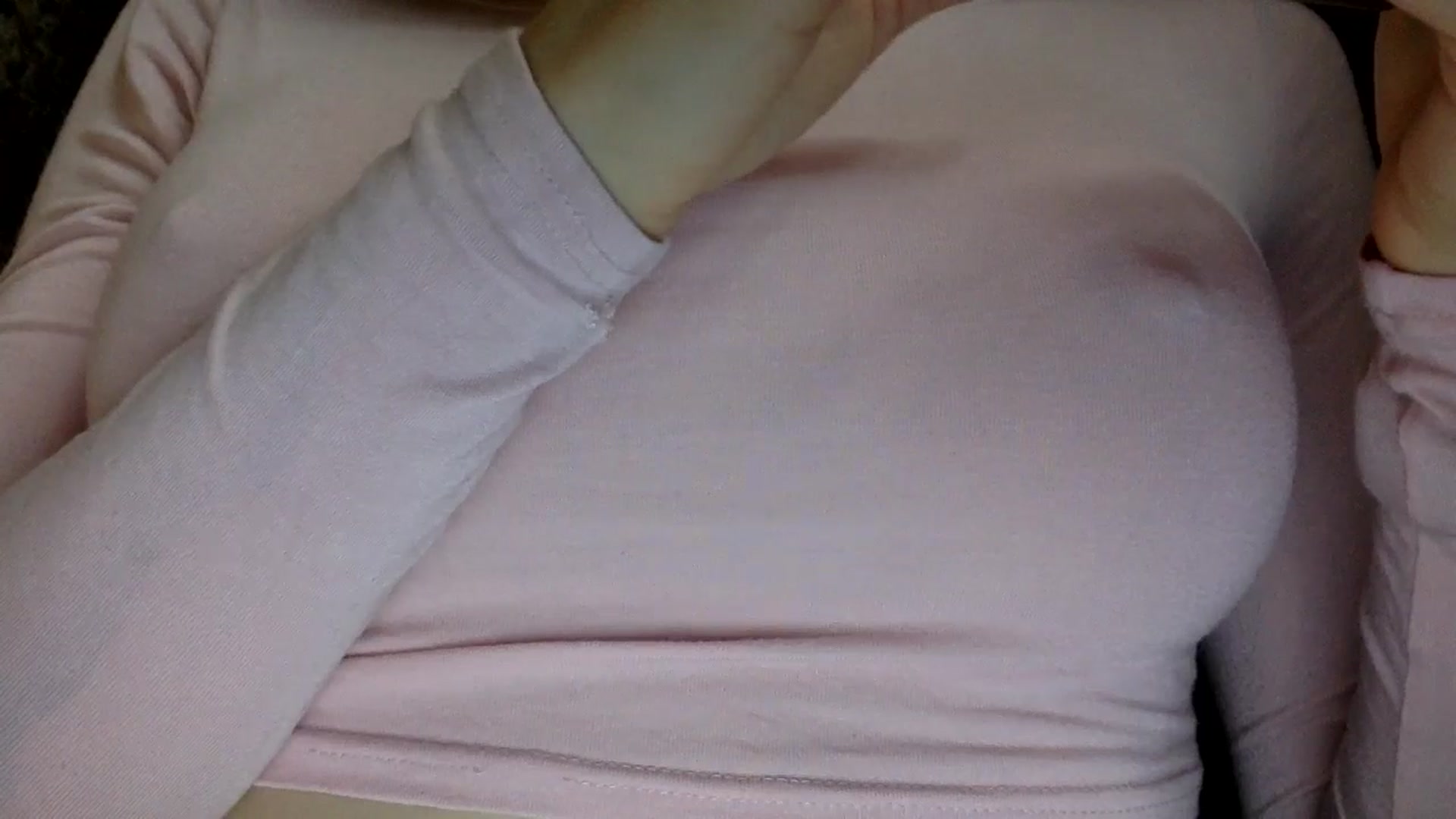 Gallery image thumbnail from EgoisticKitty's myfreecams stream on, 05/14/2024, 09:06 image 18 of 20