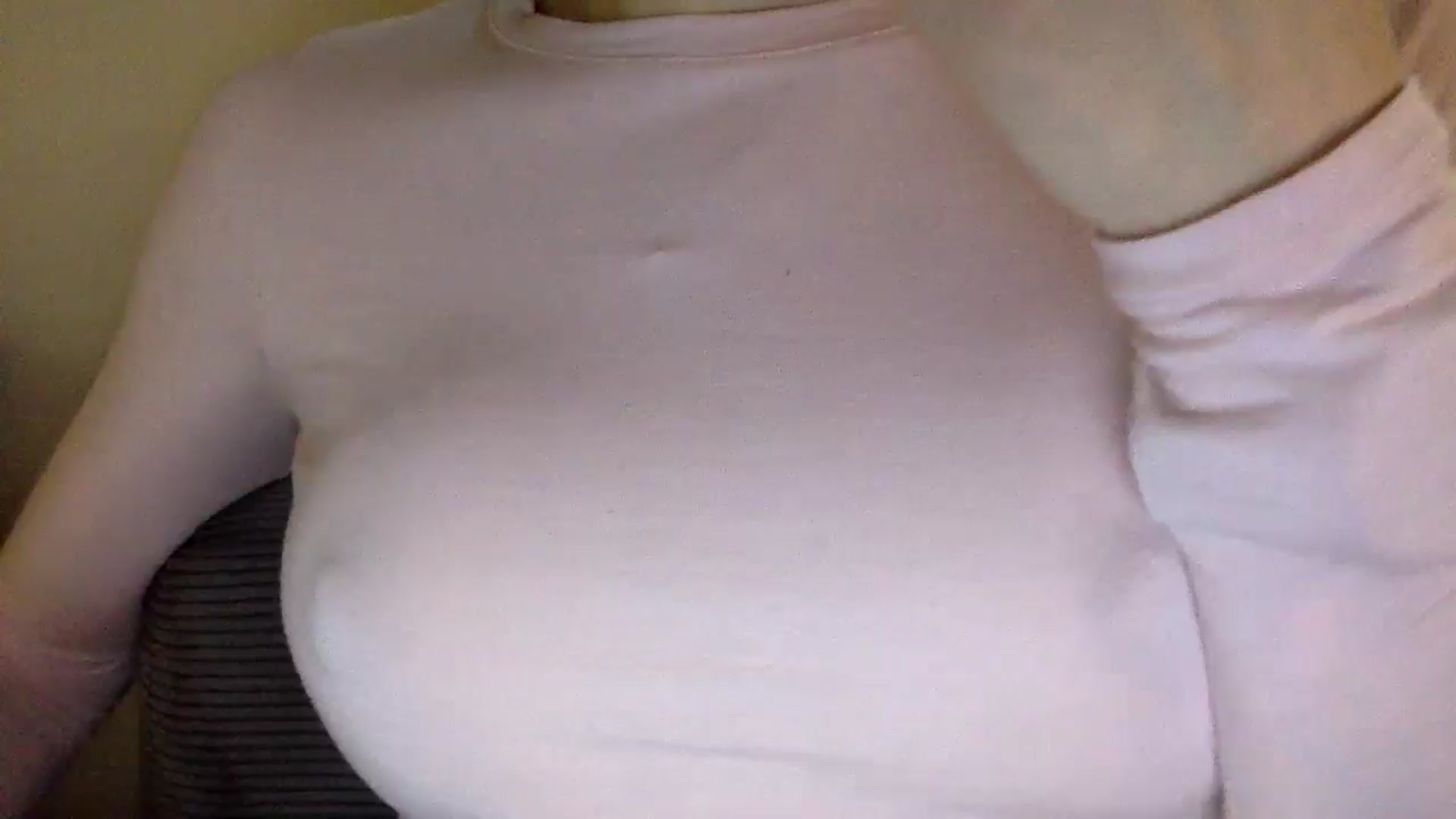 Gallery image thumbnail from EgoisticKitty's myfreecams stream on, 05/14/2024, 09:06 image 1 of 20