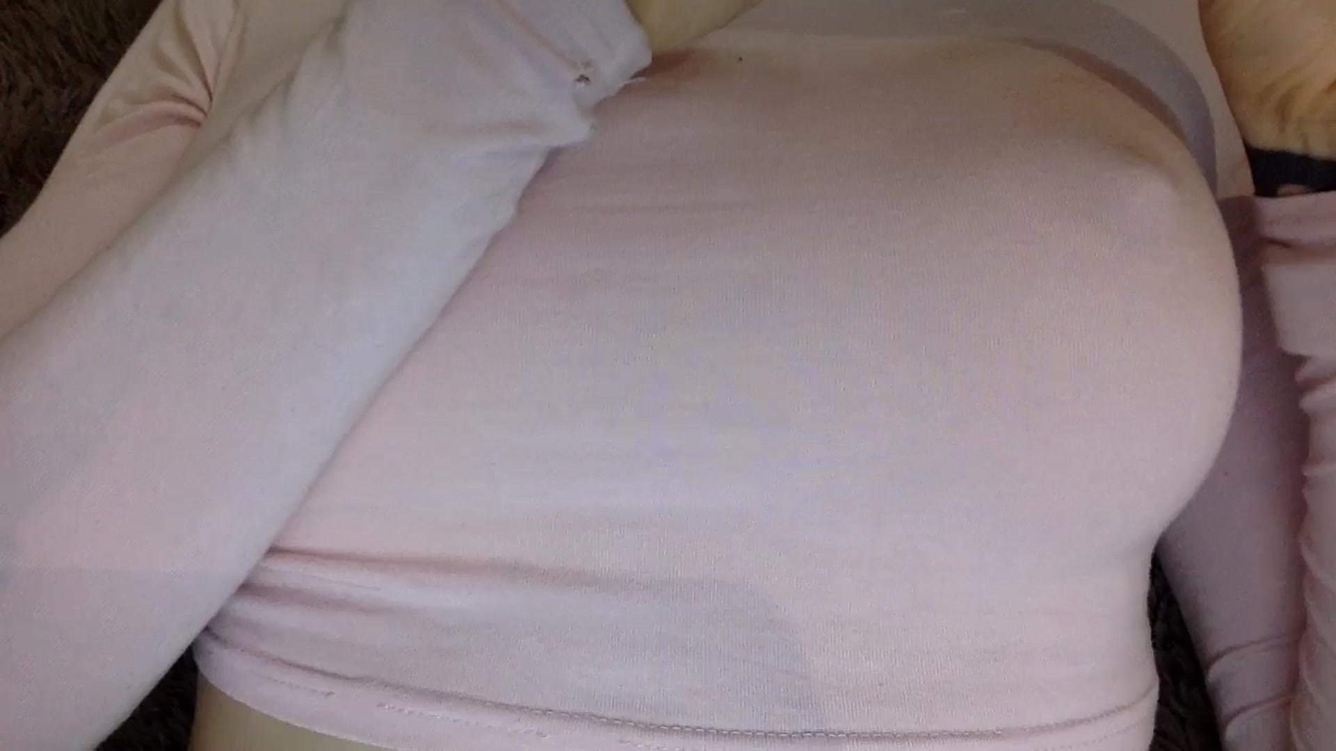 Gallery image thumbnail from EgoisticKitty's myfreecams stream on, 05/14/2024, 10:05 image 14 of 20