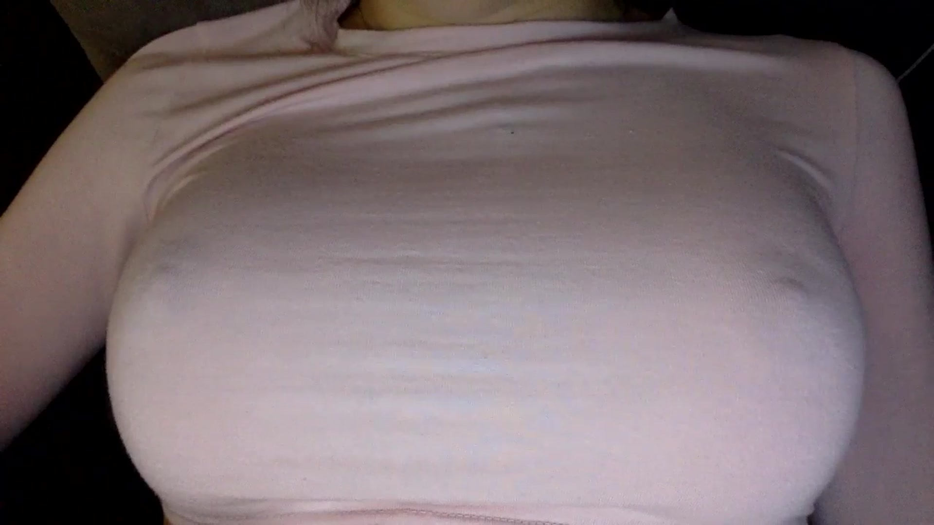 Gallery image thumbnail from EgoisticKitty's myfreecams stream on, 05/14/2024, 11:07 image 3 of 20